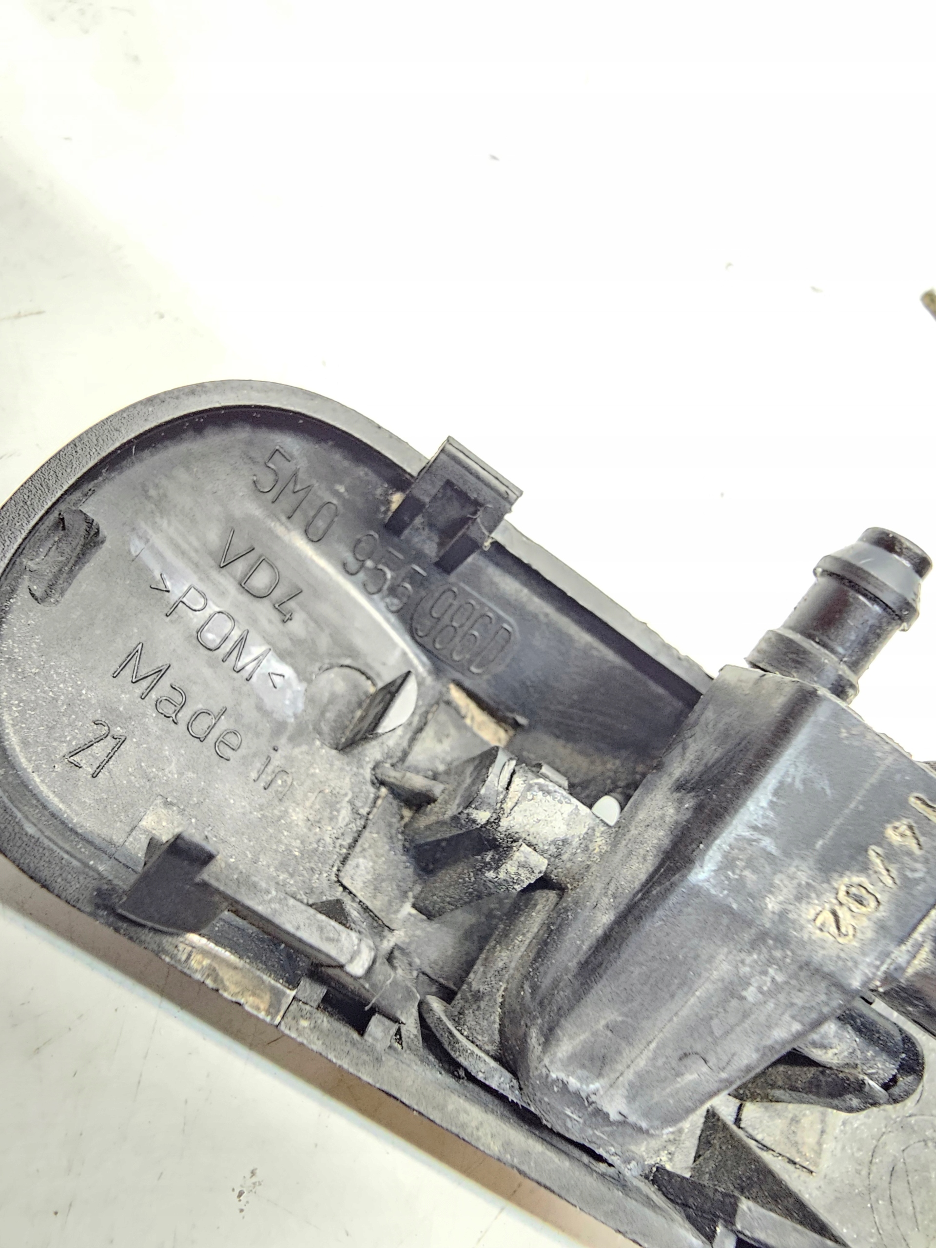 DYSZA DYSZE washers left right VW GOLF PASSAT TIGUAN 5M0955986D 986C