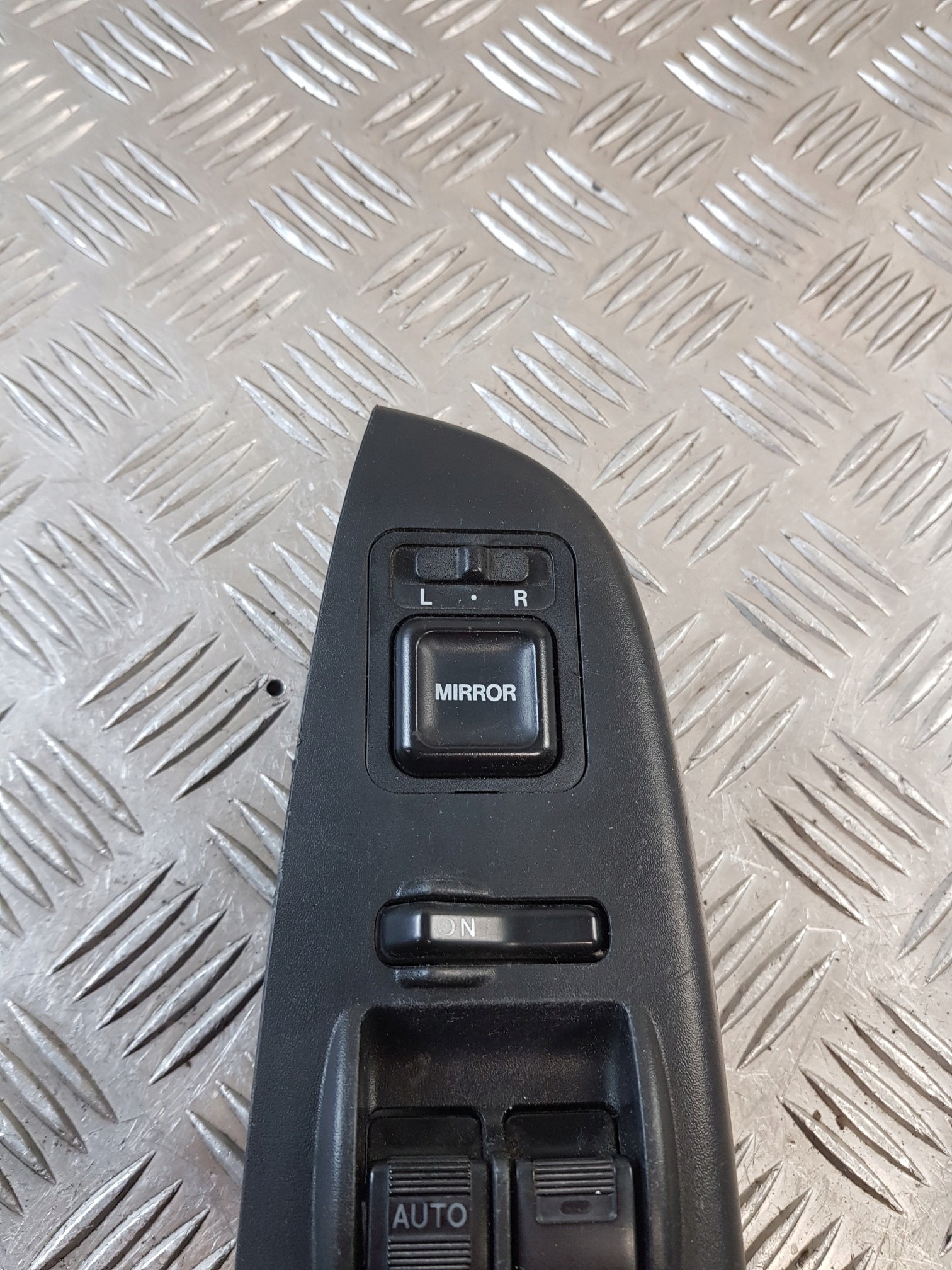 window control switch of mirrors HONDA ACCORD VI 98R