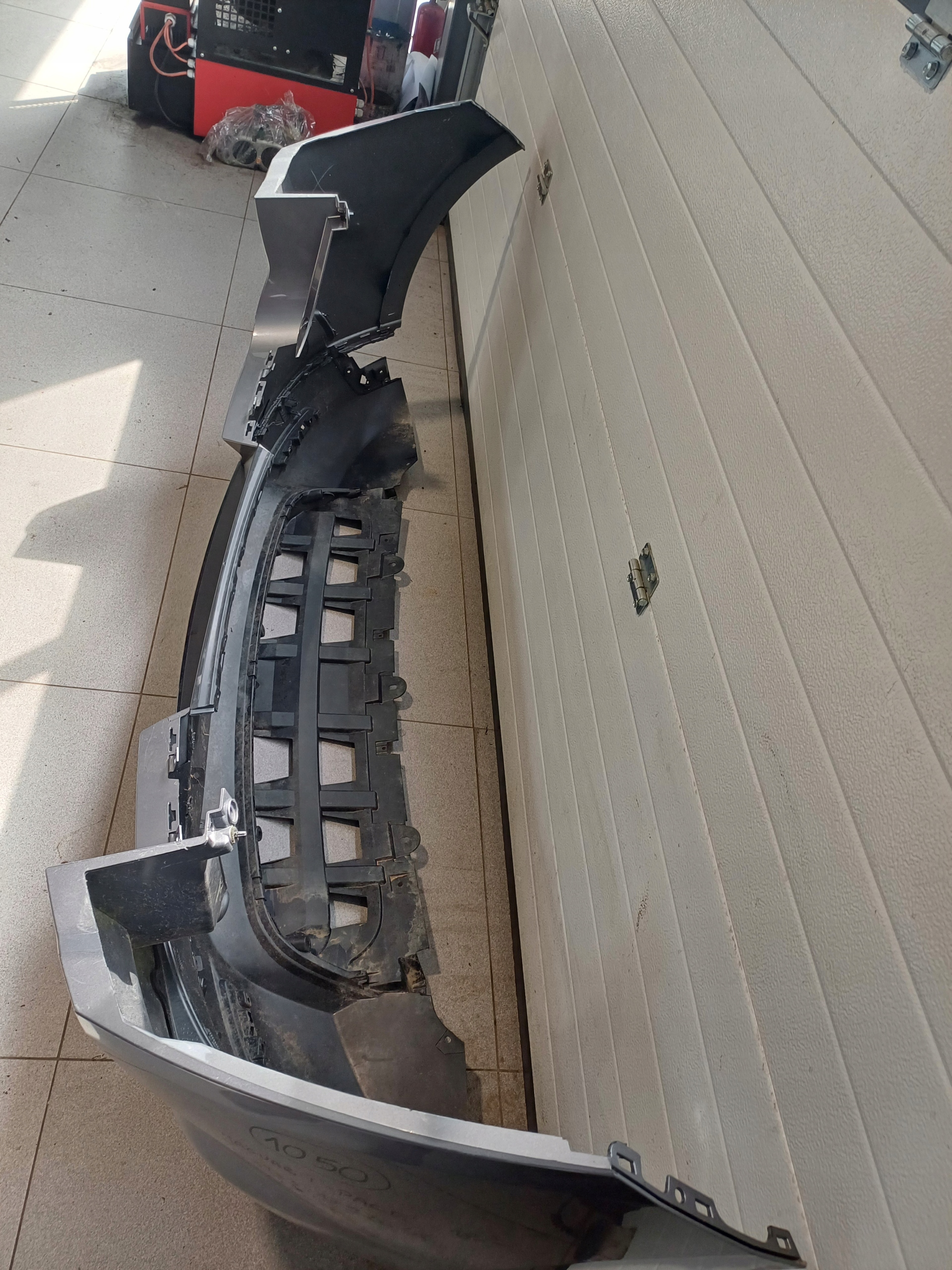 Paraurti posteriore posteriore JAGUAR e -PACE 18R- J9D3-17926-A 4 X PDC