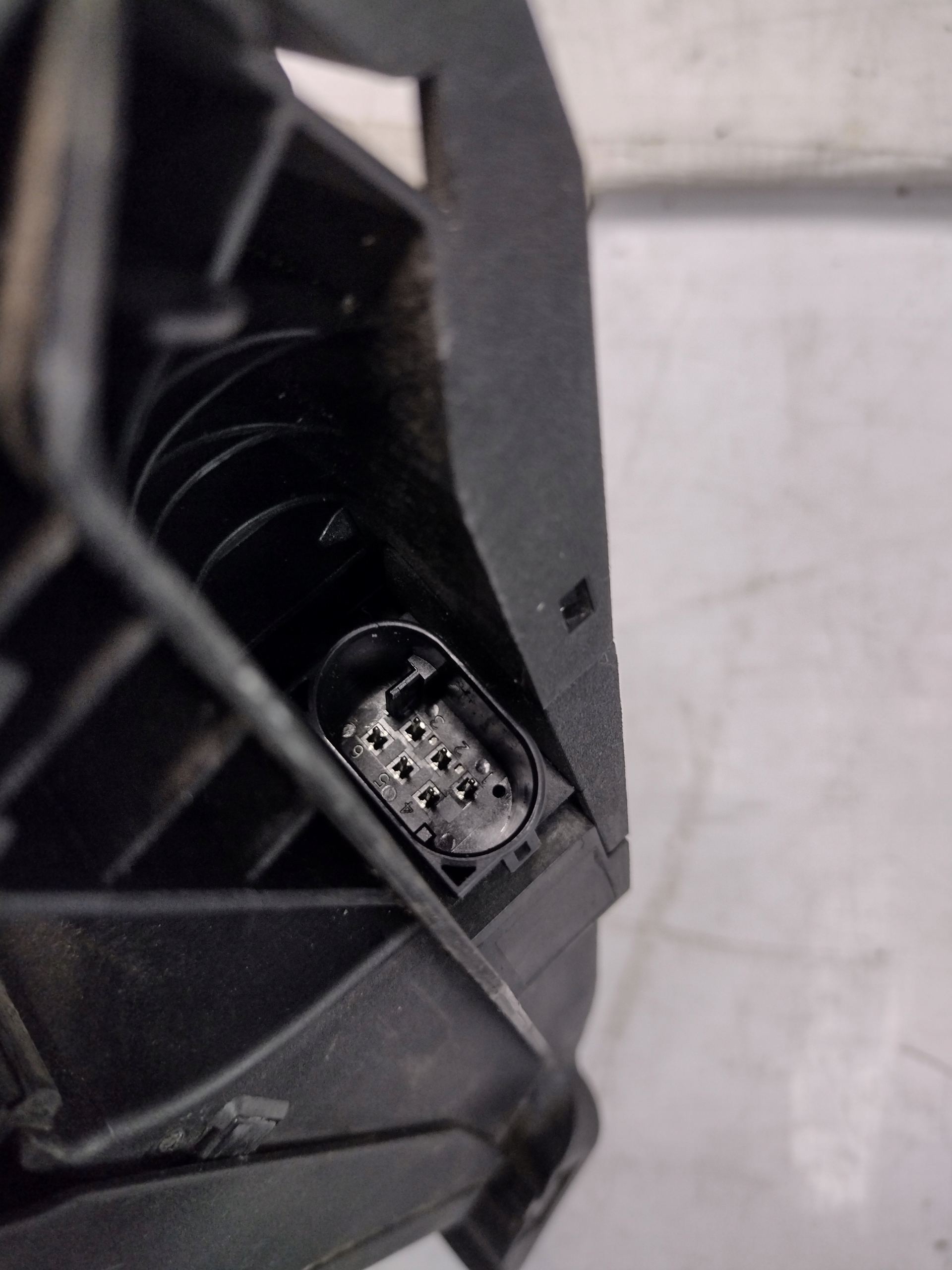 potentiometer accelerator pedal BMW F11 6852643