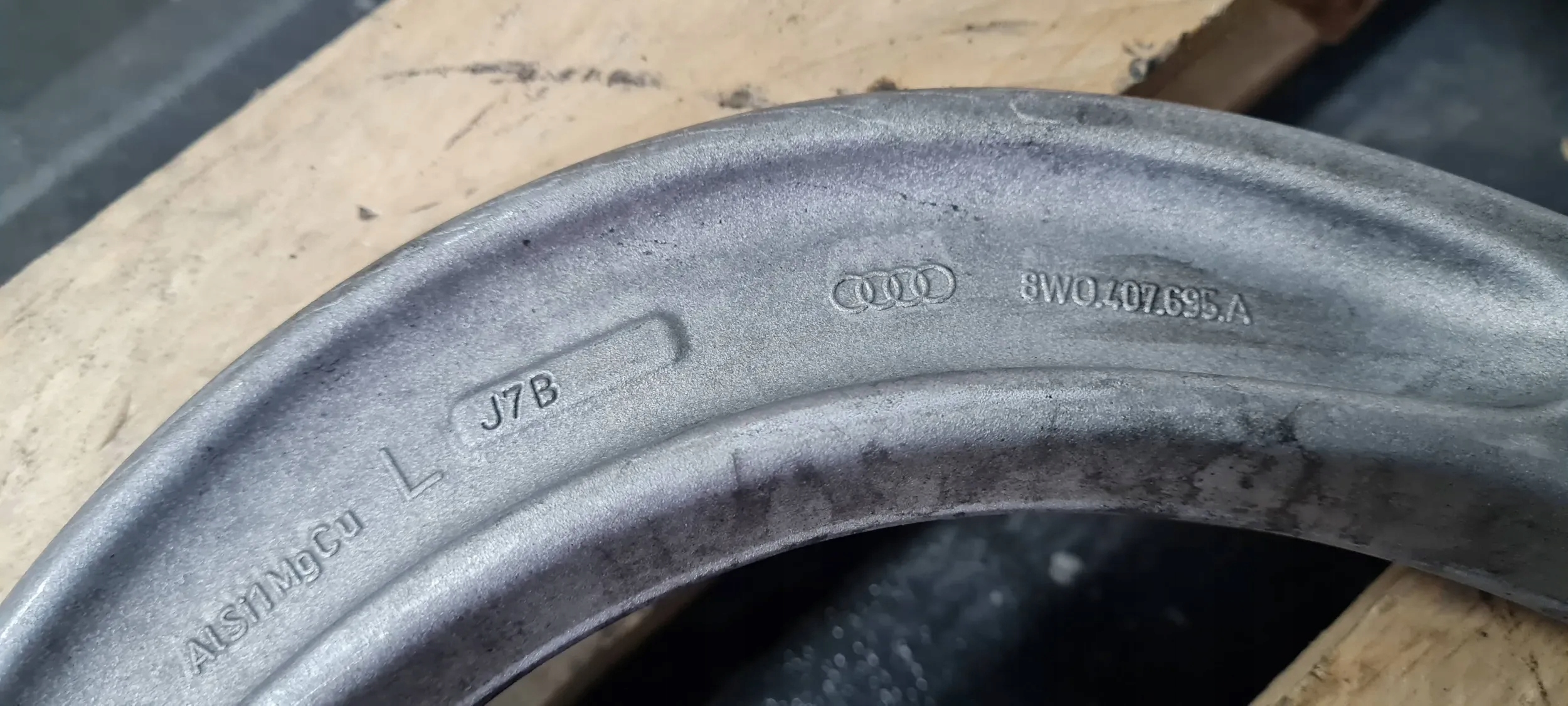 S5 8W LIFT A5 arm left front 8W0407693A A4 B9 8W S4