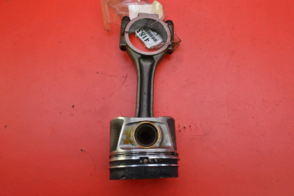 piston connecting rod AUDI A4 B8 2.0 TDI 120 KM 07-11