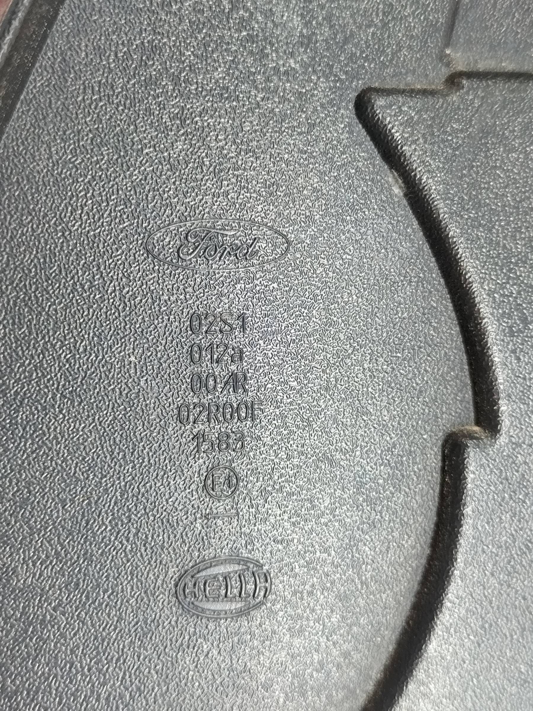 light rear part left EU Ford Focus C-Max and (2003-2010)