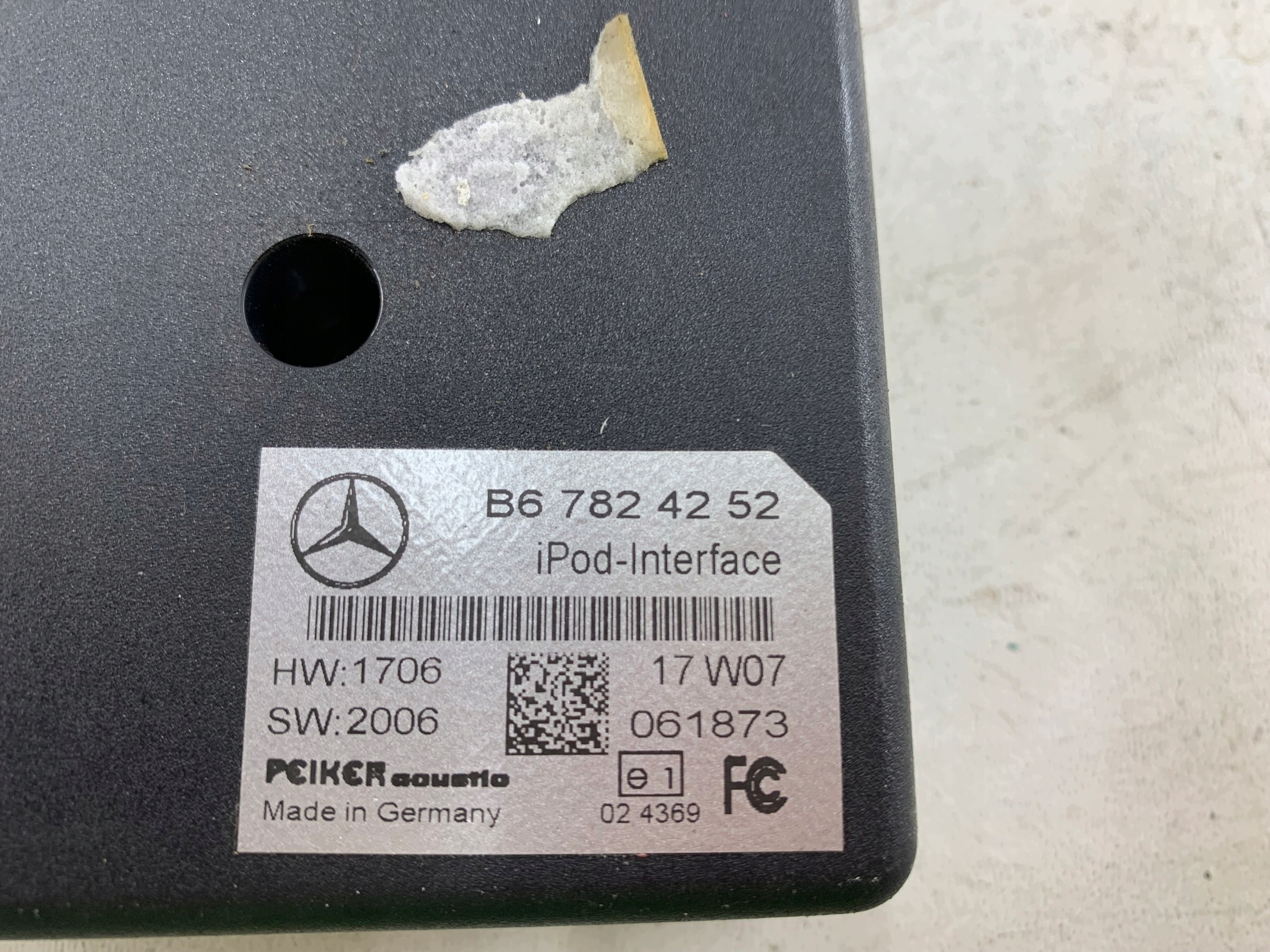 MERCEDES W211 module IPOD B67824252