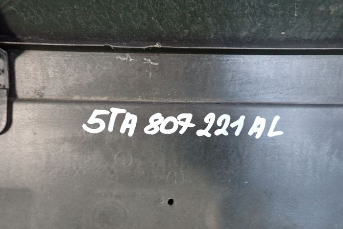 VW TOURAN 15- Frontstoßstange vorne