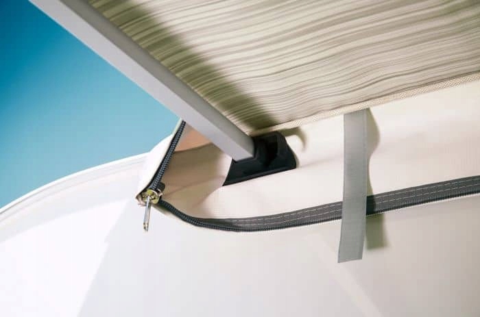 Markiza w pokrowcu Omnistor 1200 2.30 Sapphire Blue - Thule Marka Thule