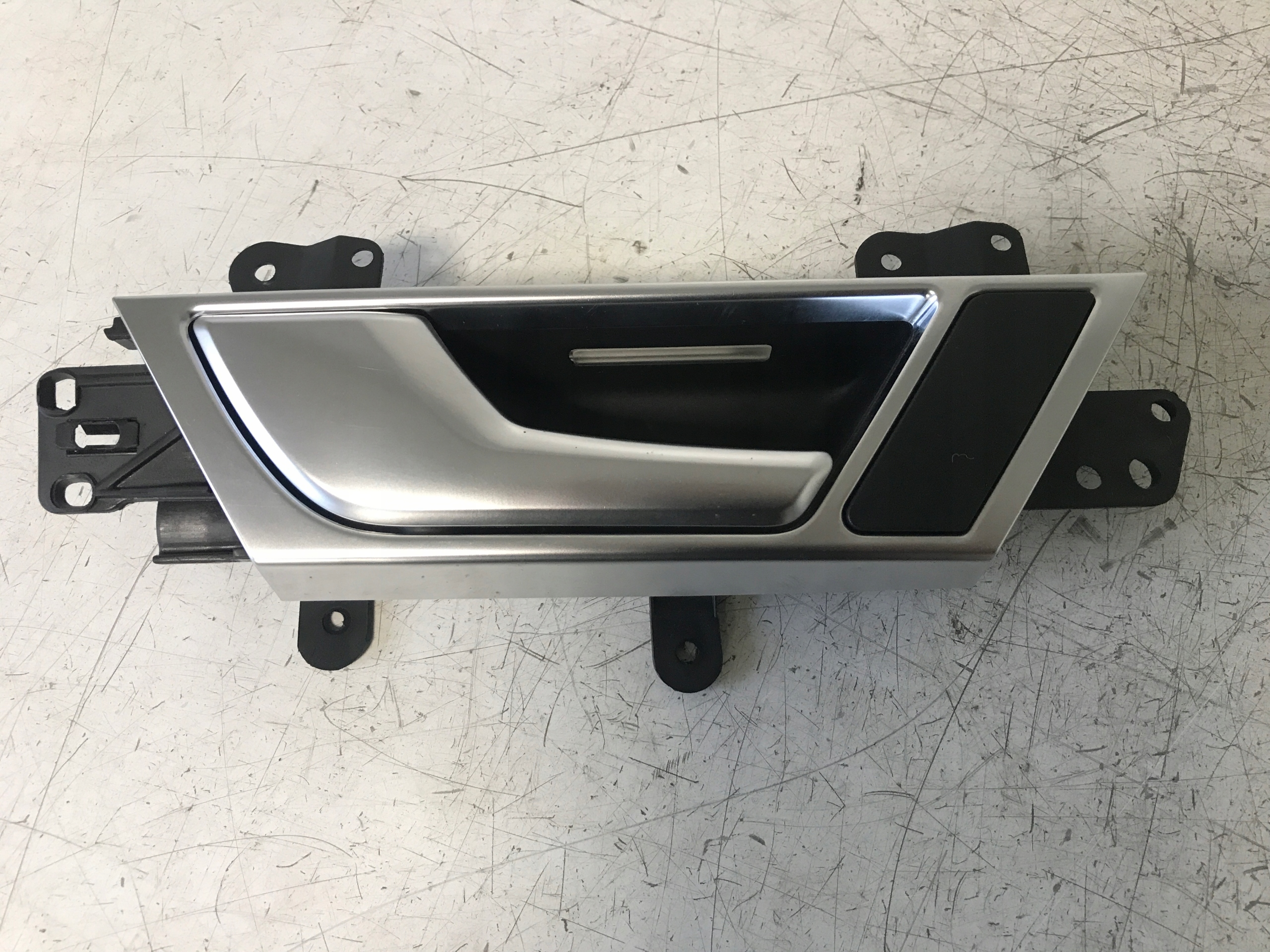 handle inner left rear part AUDI A6 C6 4F0839019F