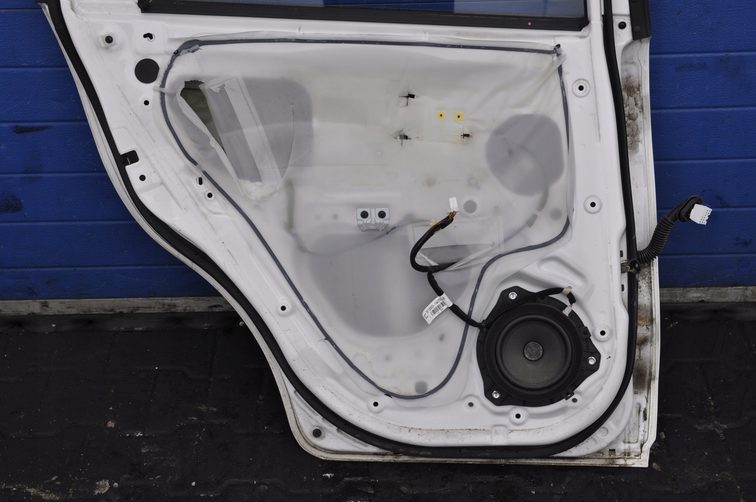 KIA RIO III DRZWI LEWY TYŁ TYLNE 2012 Strona zabudowy tył - lewa