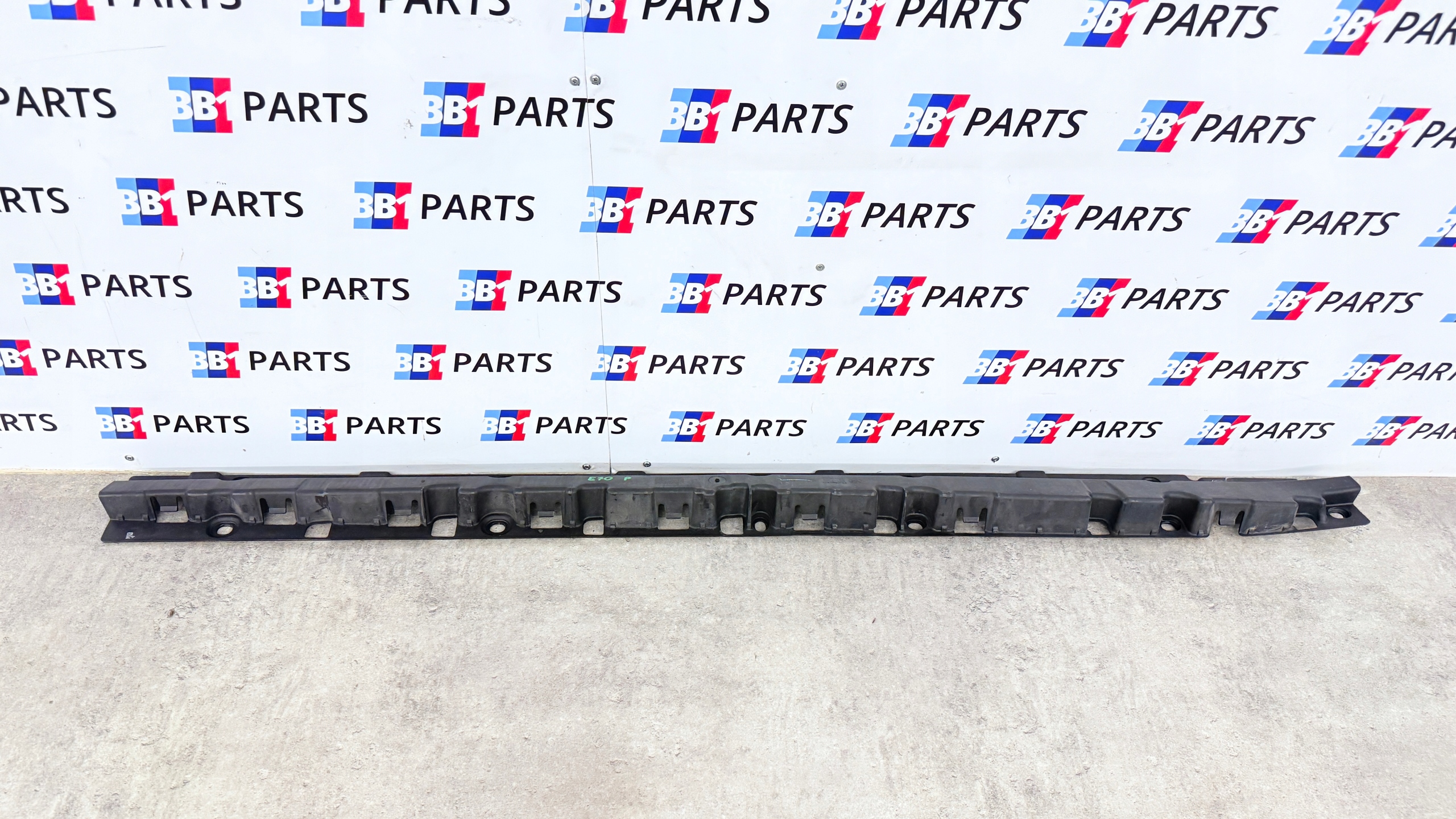 BMW E70 X5 Support Support plaque Couvertures PROGOWEJ Moulage PRAWEJ 7207195
