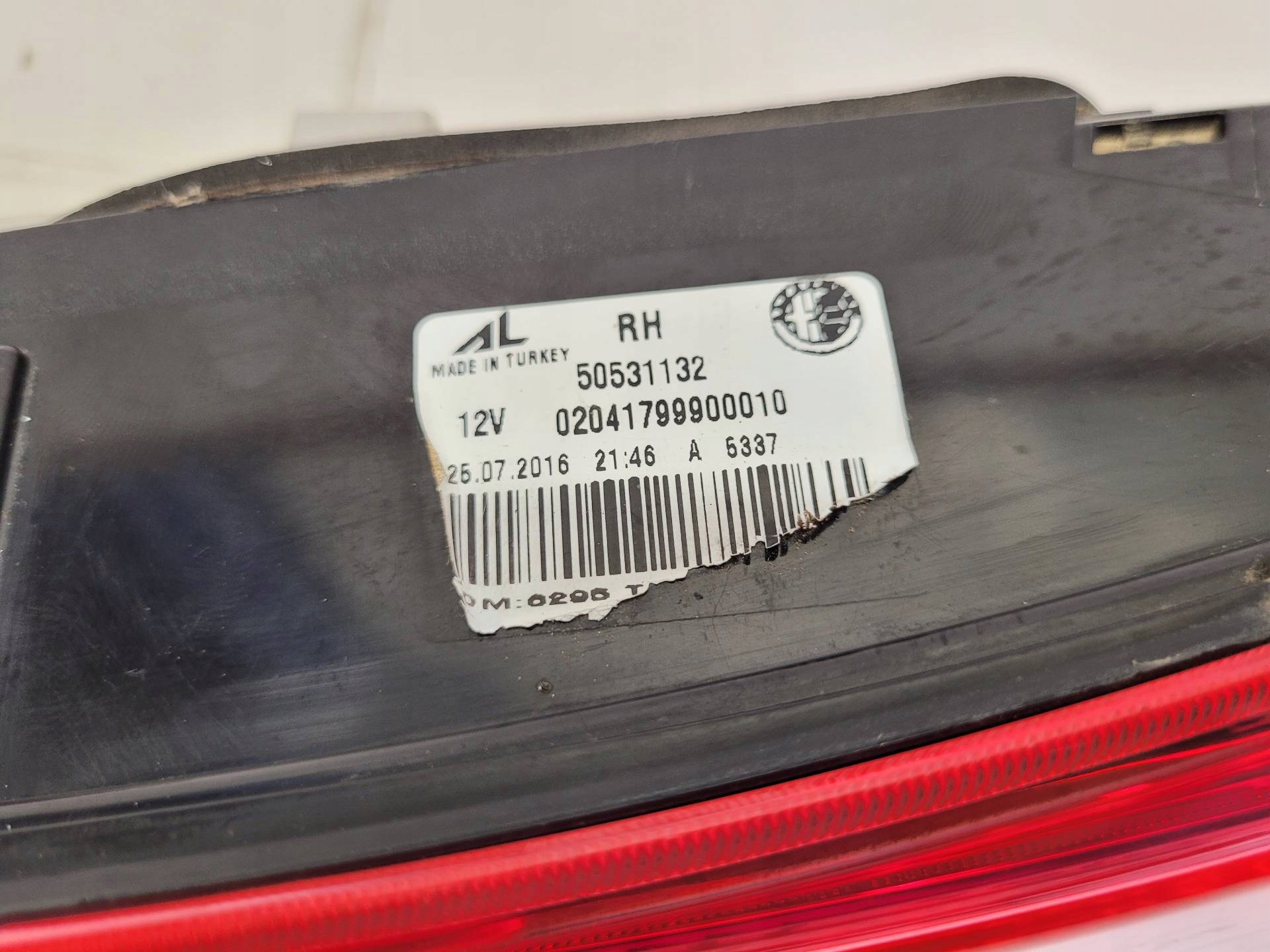 light rear to the bonnet right side Alfa Romeo Giulietta 3 facelift 2018