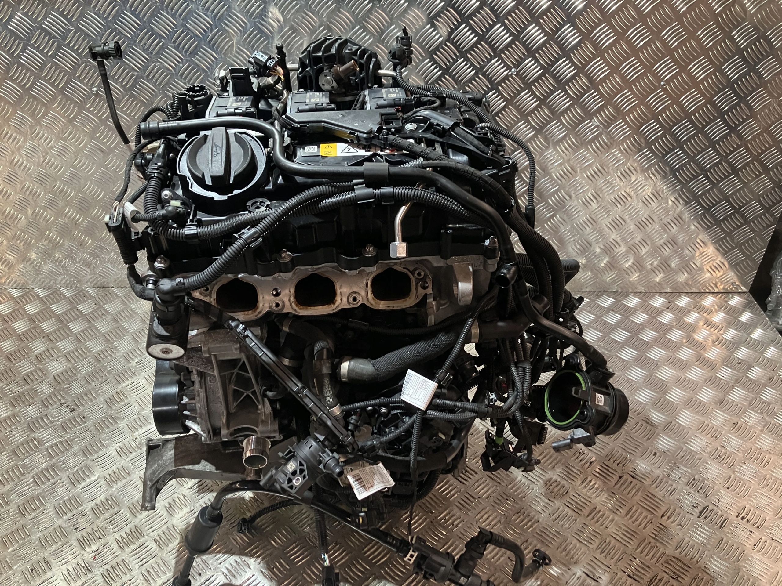 двигатель комплектный X1 U11 PHEV 25 EX 1.5и ГИБРИД