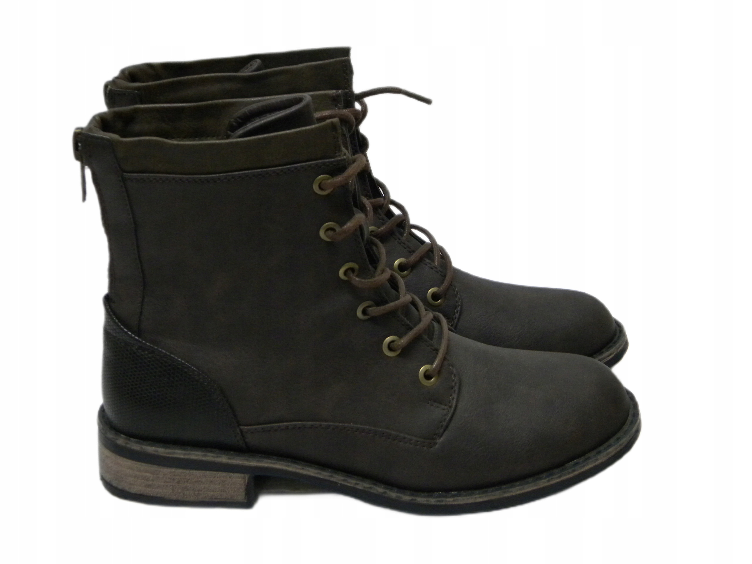 Kotníkové Boty trapery 39