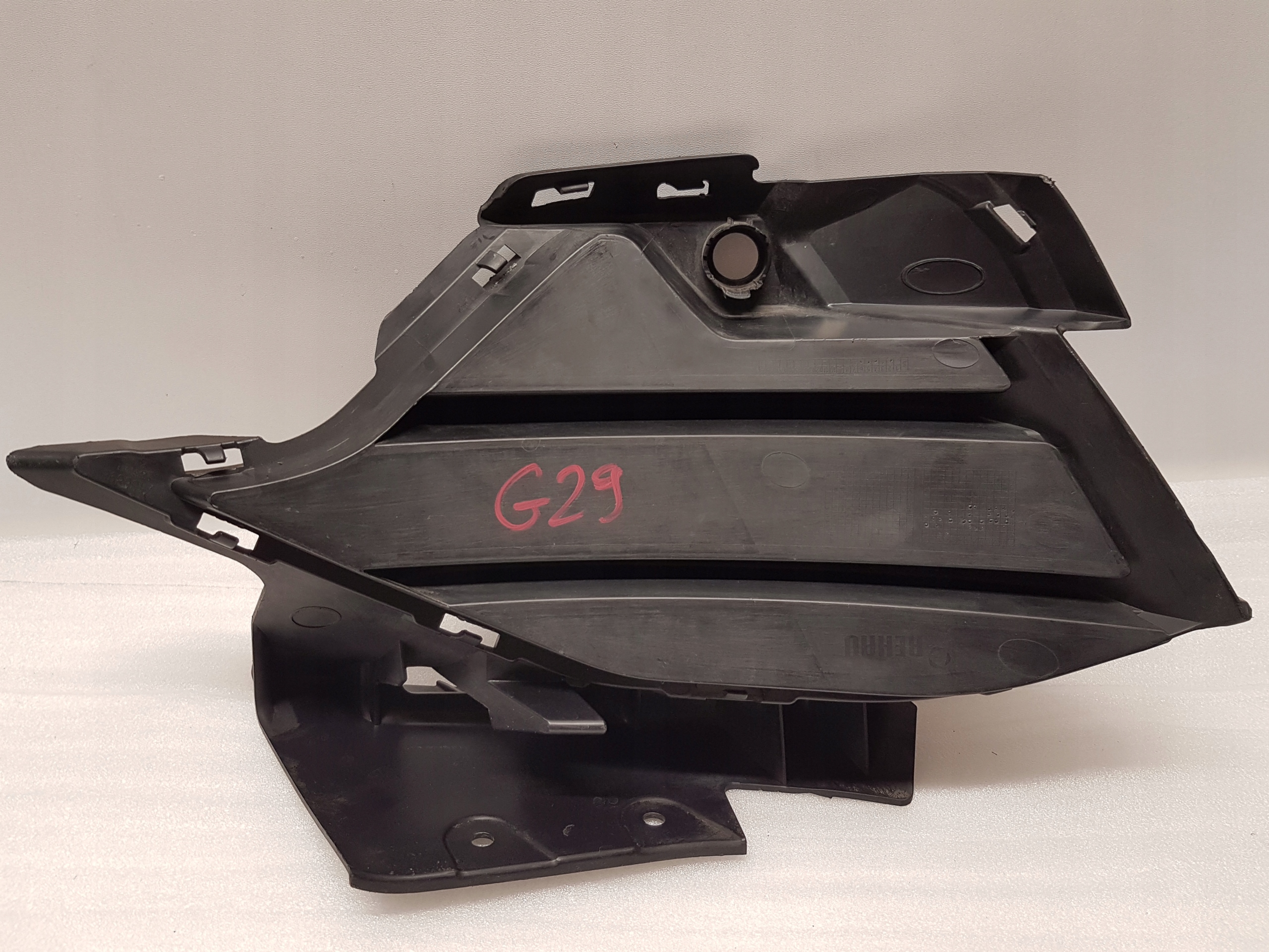 grid of a bumper right front BMW Z4 G29 7436898