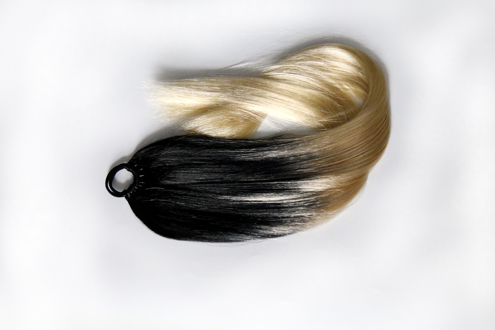 Culík na gumičce, prodloužení culíku Ombre černá blond M 80g