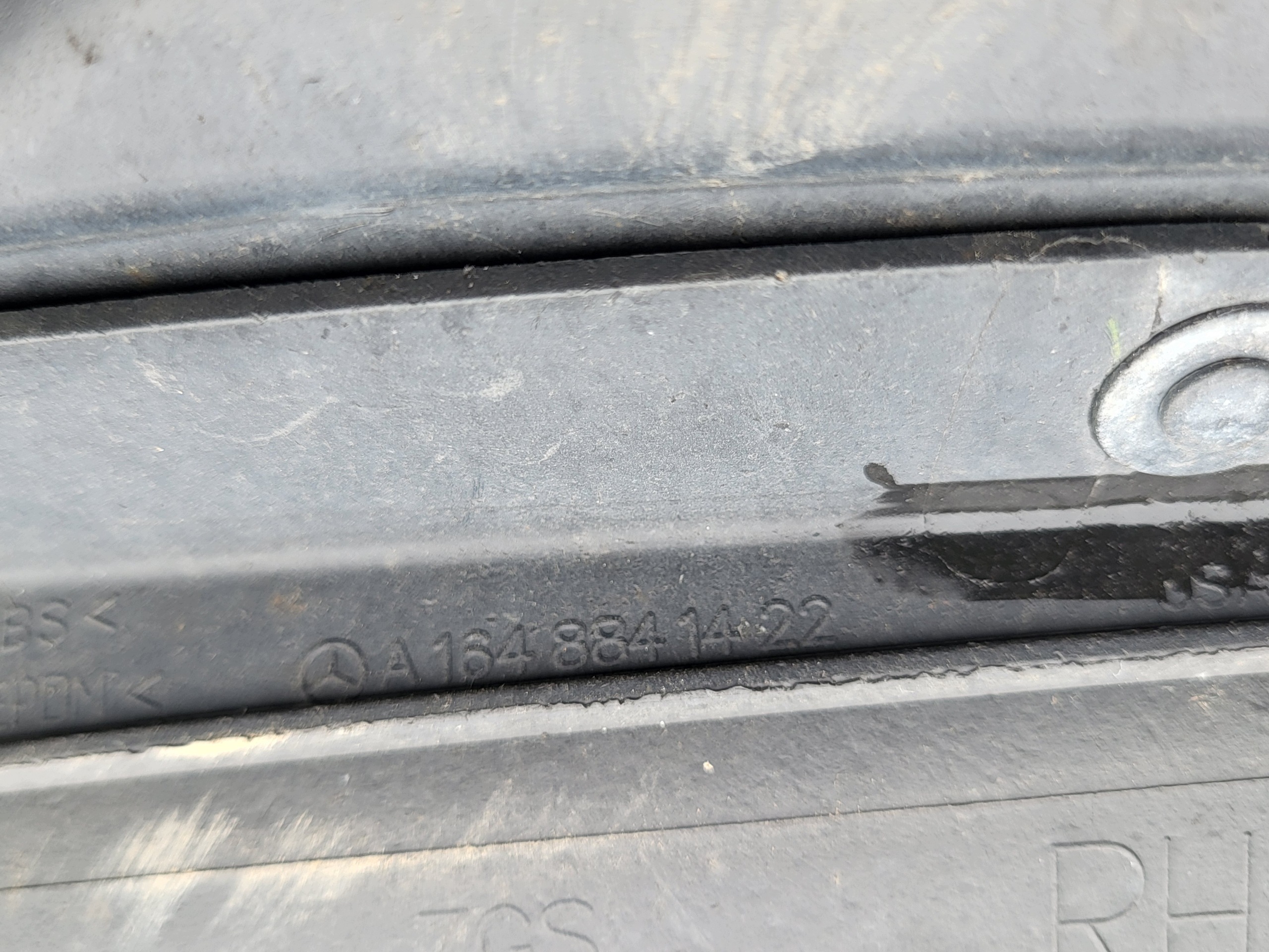 mudguard right front part front MERCEDES ML W164 A1648840222 original