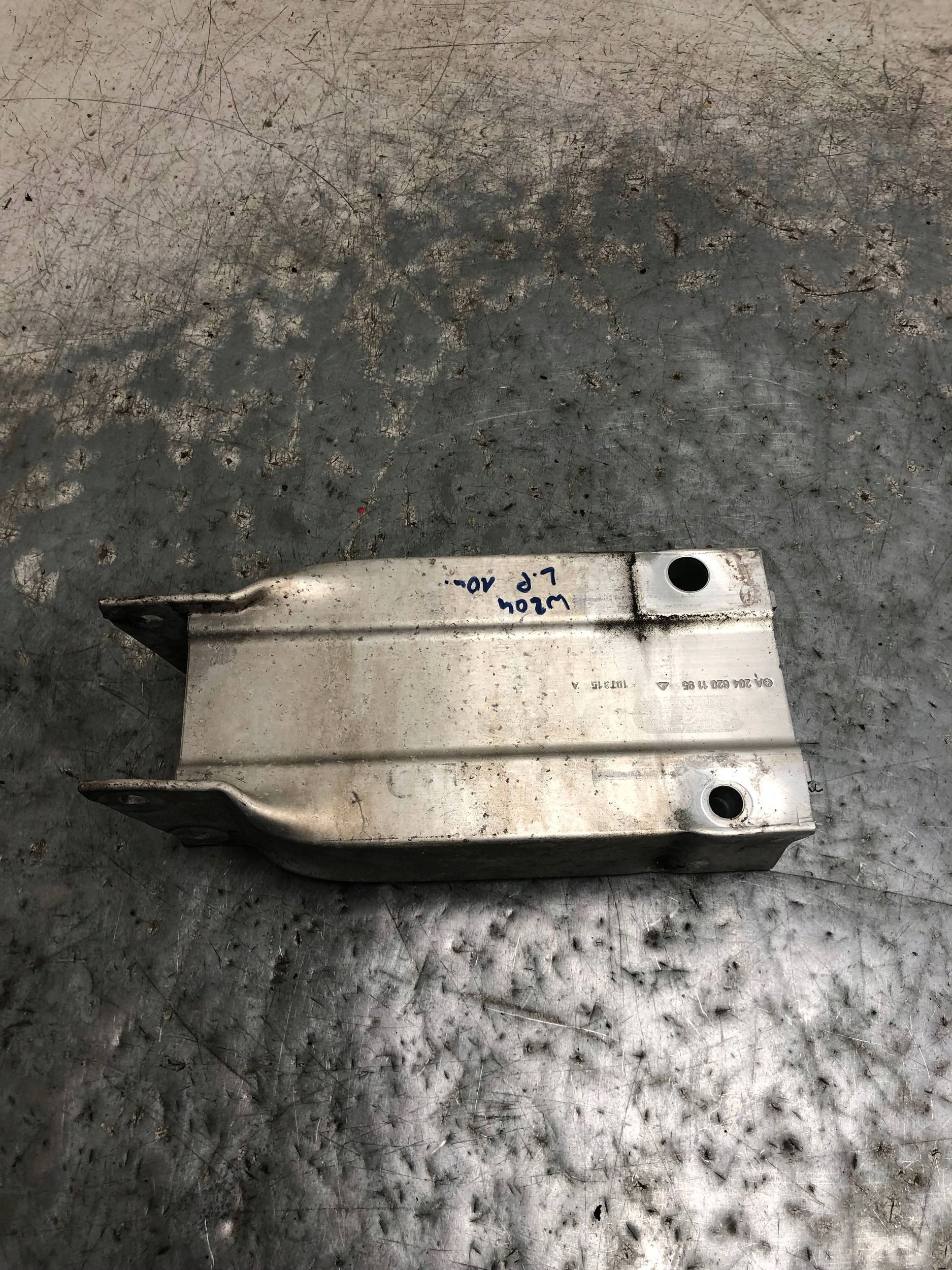 beam tip left front MERCEDES W204 A2046201195