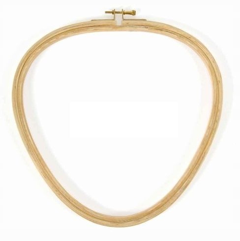 tamborek dřevěný "oválný trojúhelník" DMC