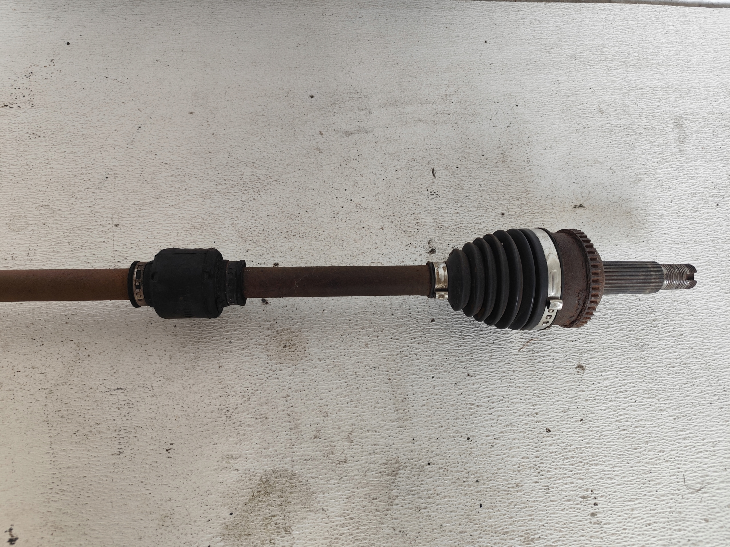 KIA VENGA IX20 petrol semi-axis right