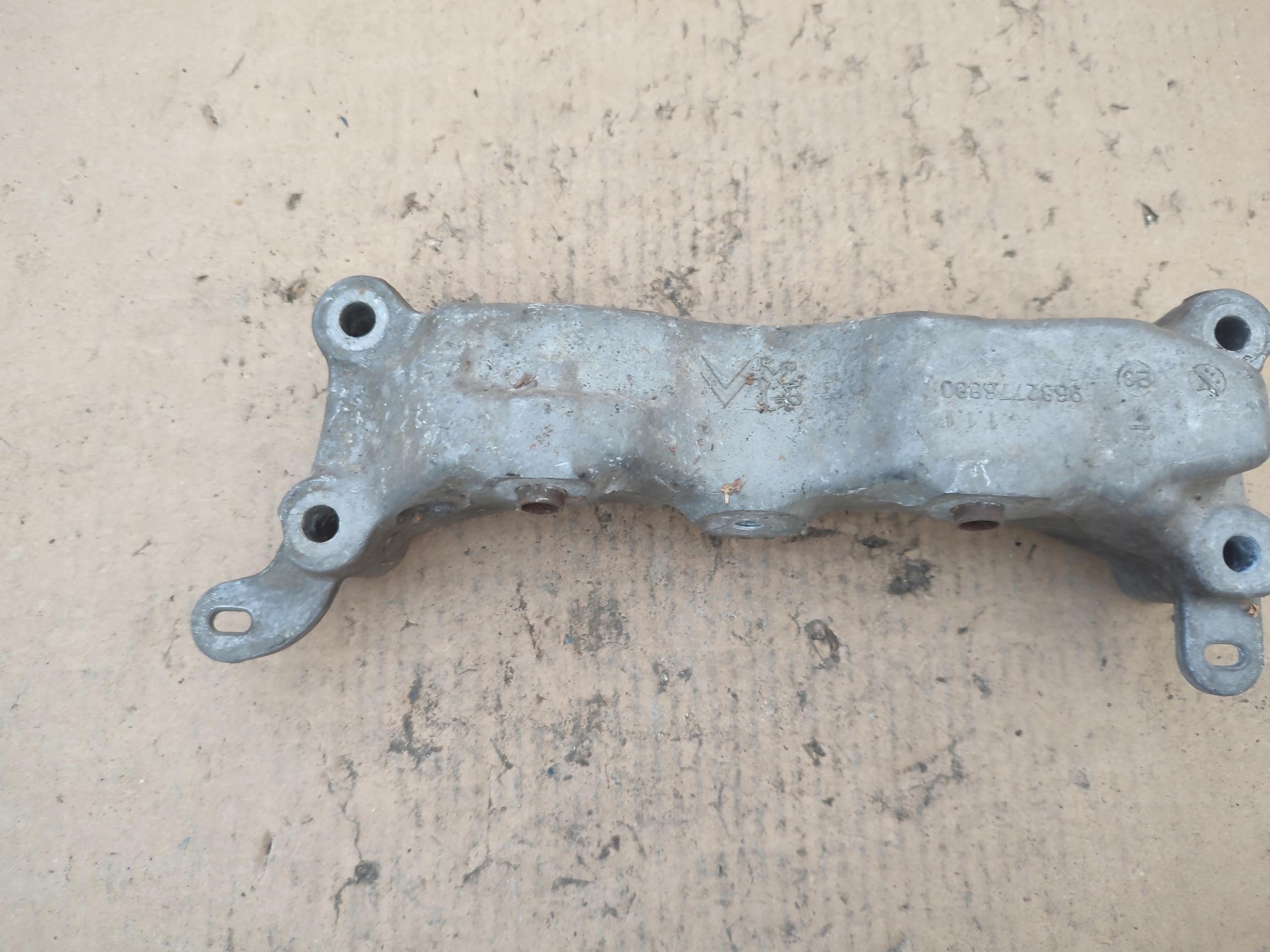 engine mount PEUGEOT CITROEN 1.6 THP 9682776880