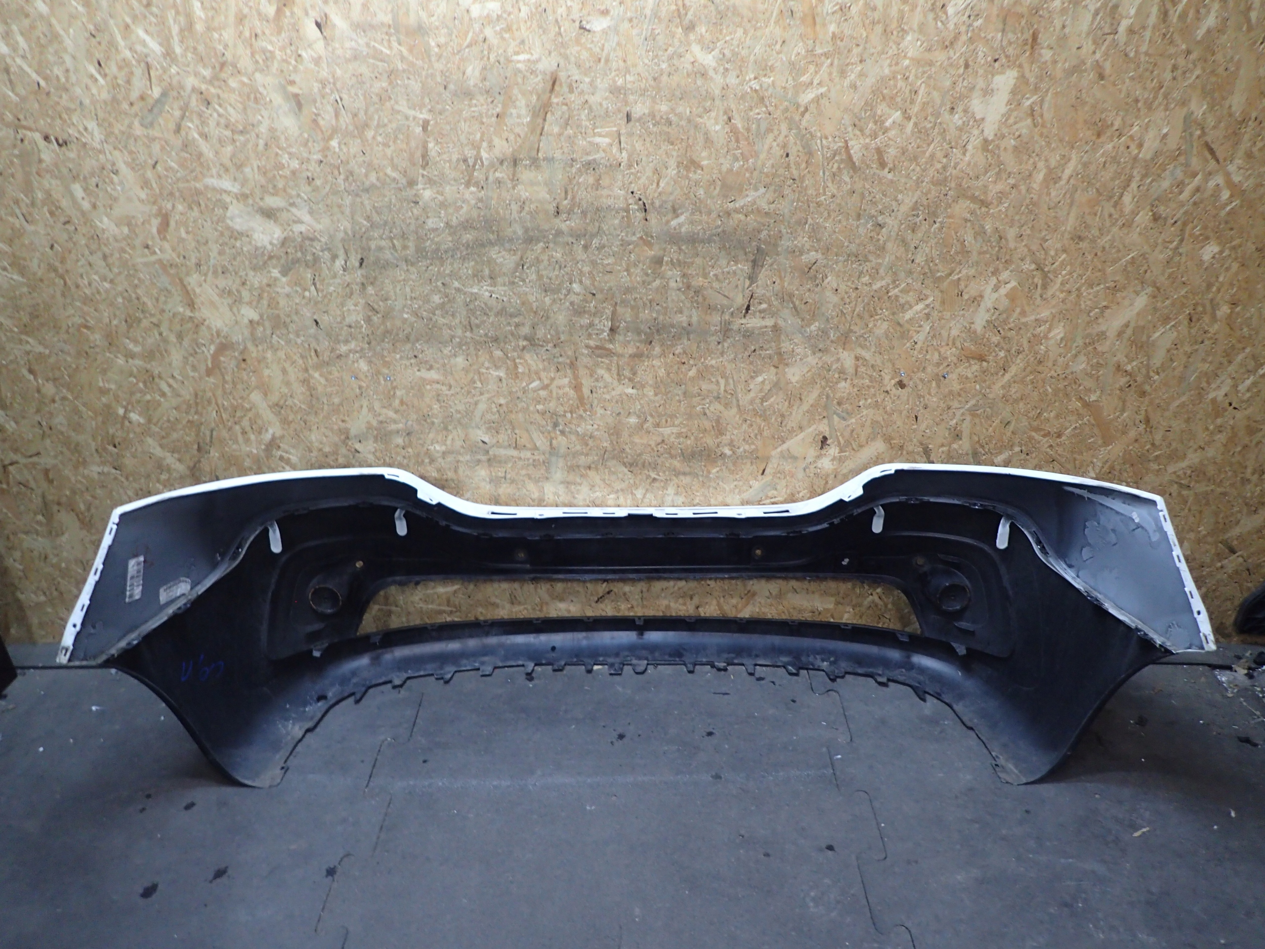 STOSSSTANGE VORNE RENAULT TRAFIC 14
