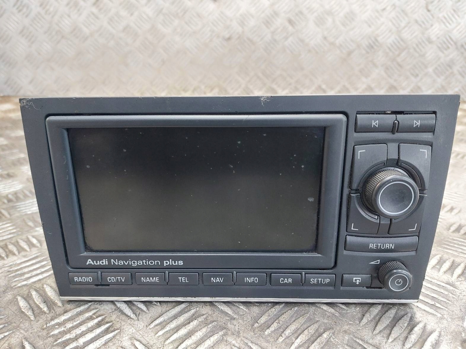 RADIO ODTWARZACZ AUDI A4 B7 8E0035192Q RADIO NAVIGATION PLUS