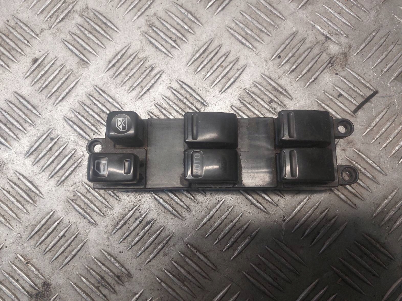 window control switch left front NISSAN X-TRAIL and