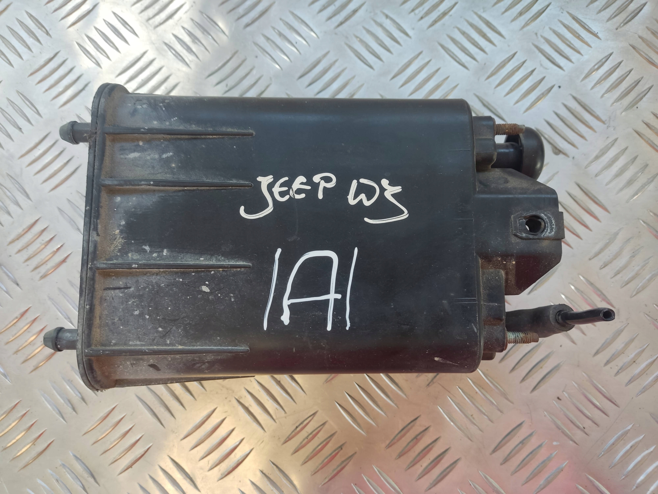 uhlíkový filtr JEEP Grand Cherokee II WJ 2000r 4.7 V8