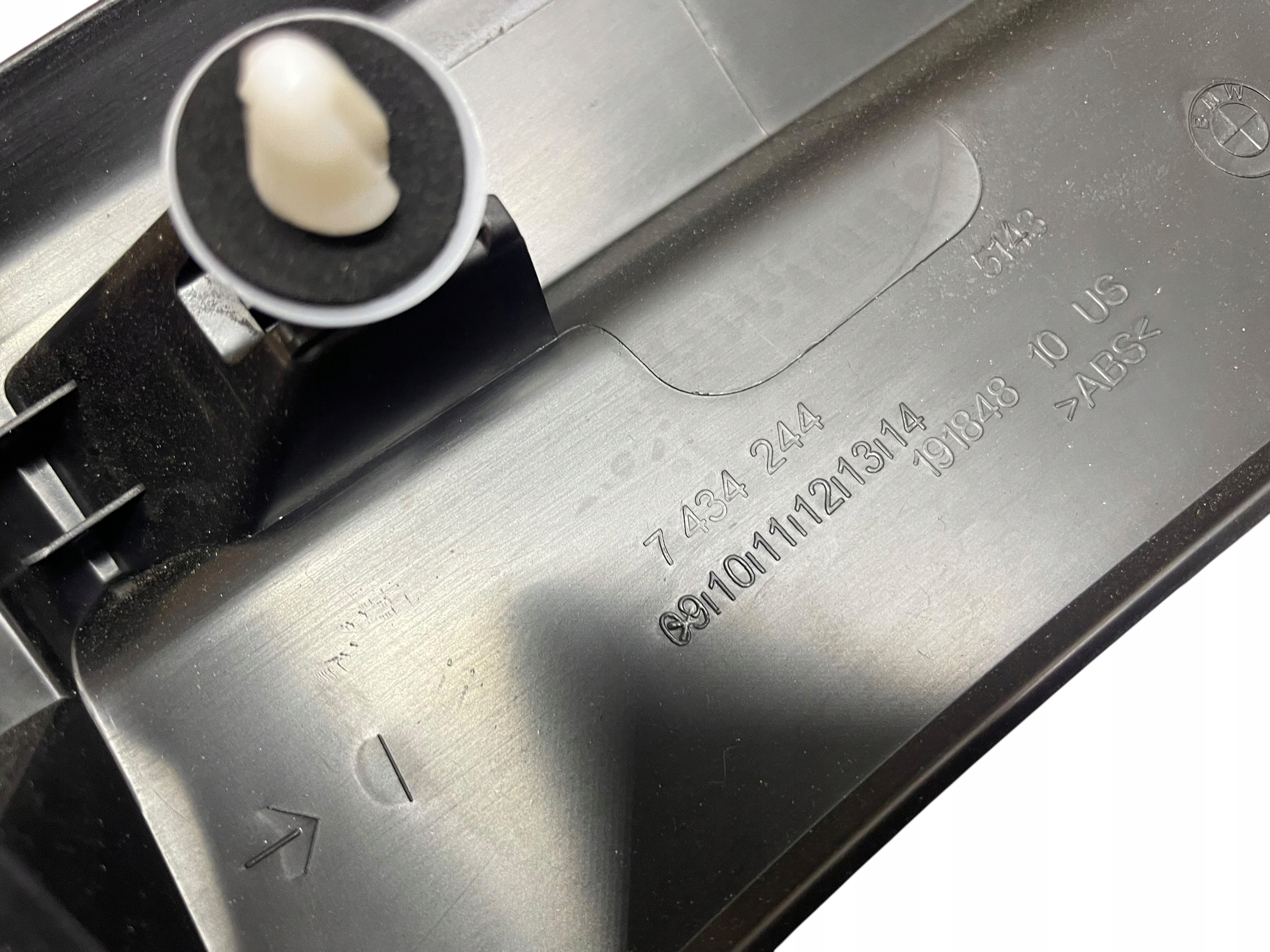 moulding cap threshold right rear part LED BMW X5 G05 m-packet
