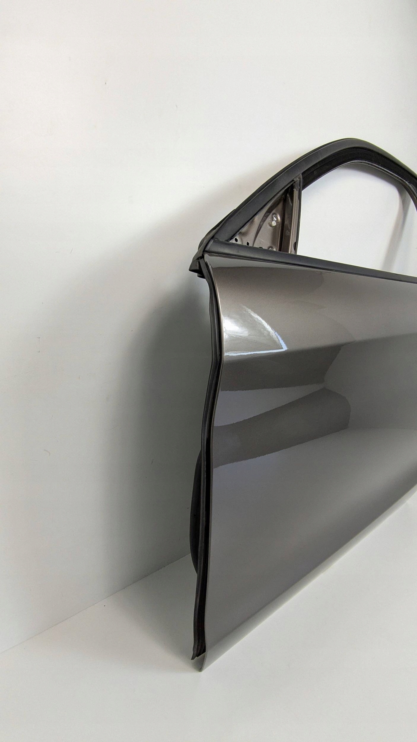 Alfa Romeo Stelvio door front left 082 w colour
