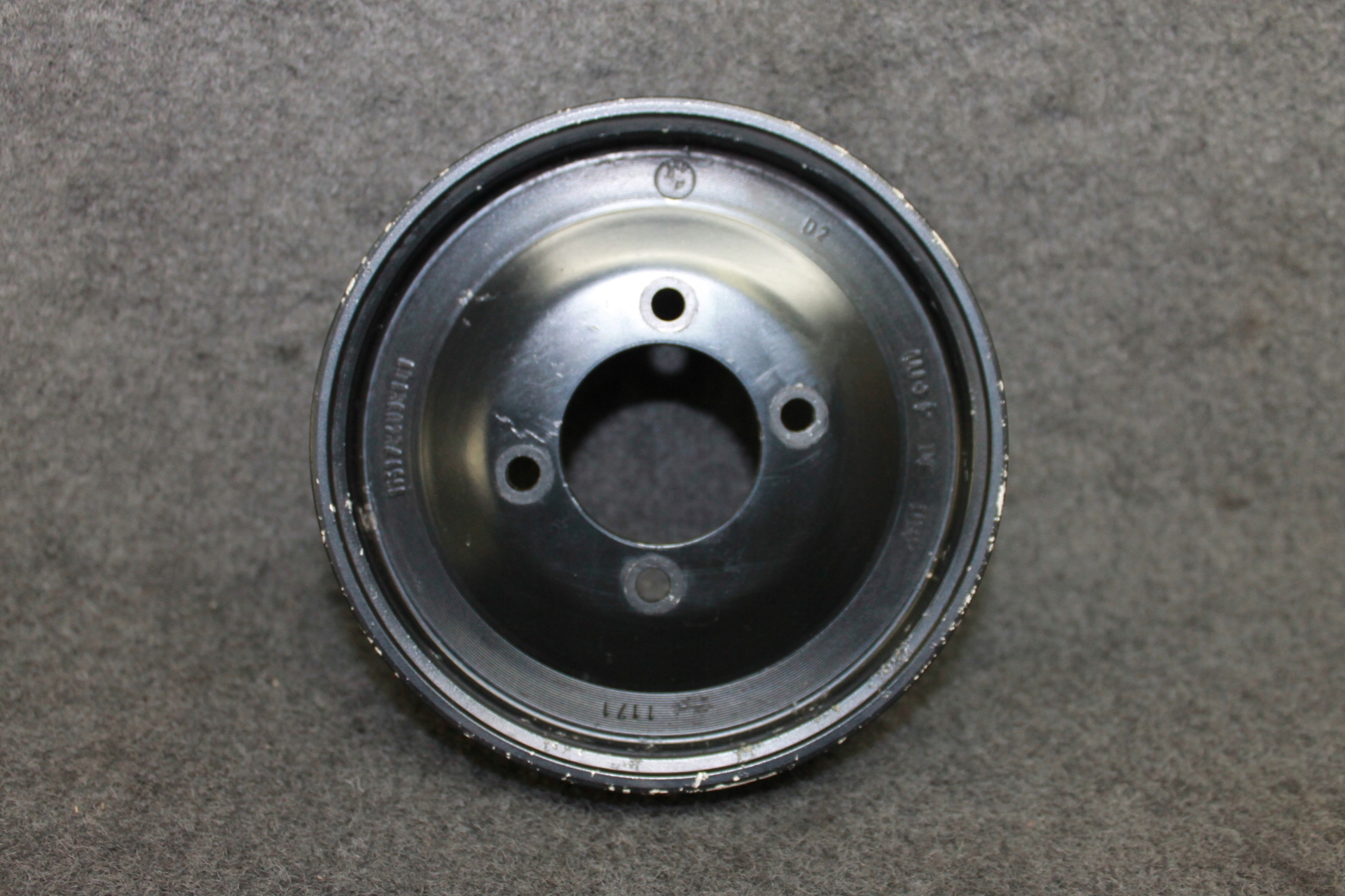 BMW E60 E63 M5 M6 S85B50A V10 5.0i kotač POMPY vode - 7840381