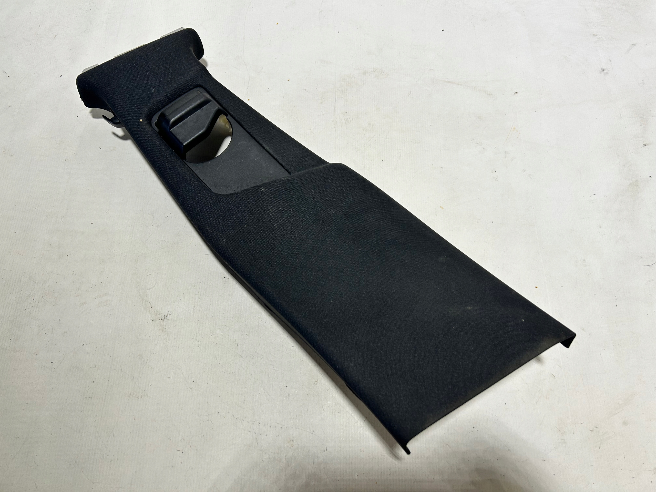 cover SLUPKA left side left left pillar MERCEDES CLS W218