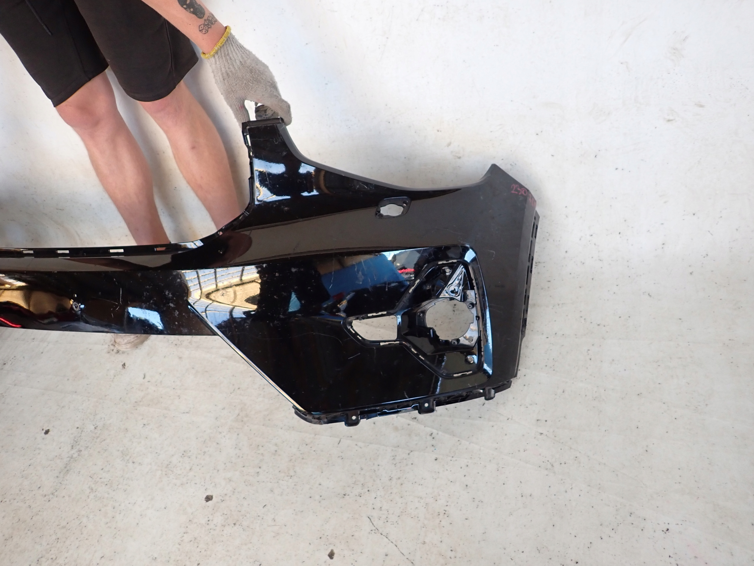 VOLVO XC40 LIFT 22- bumper front front washer 31690933