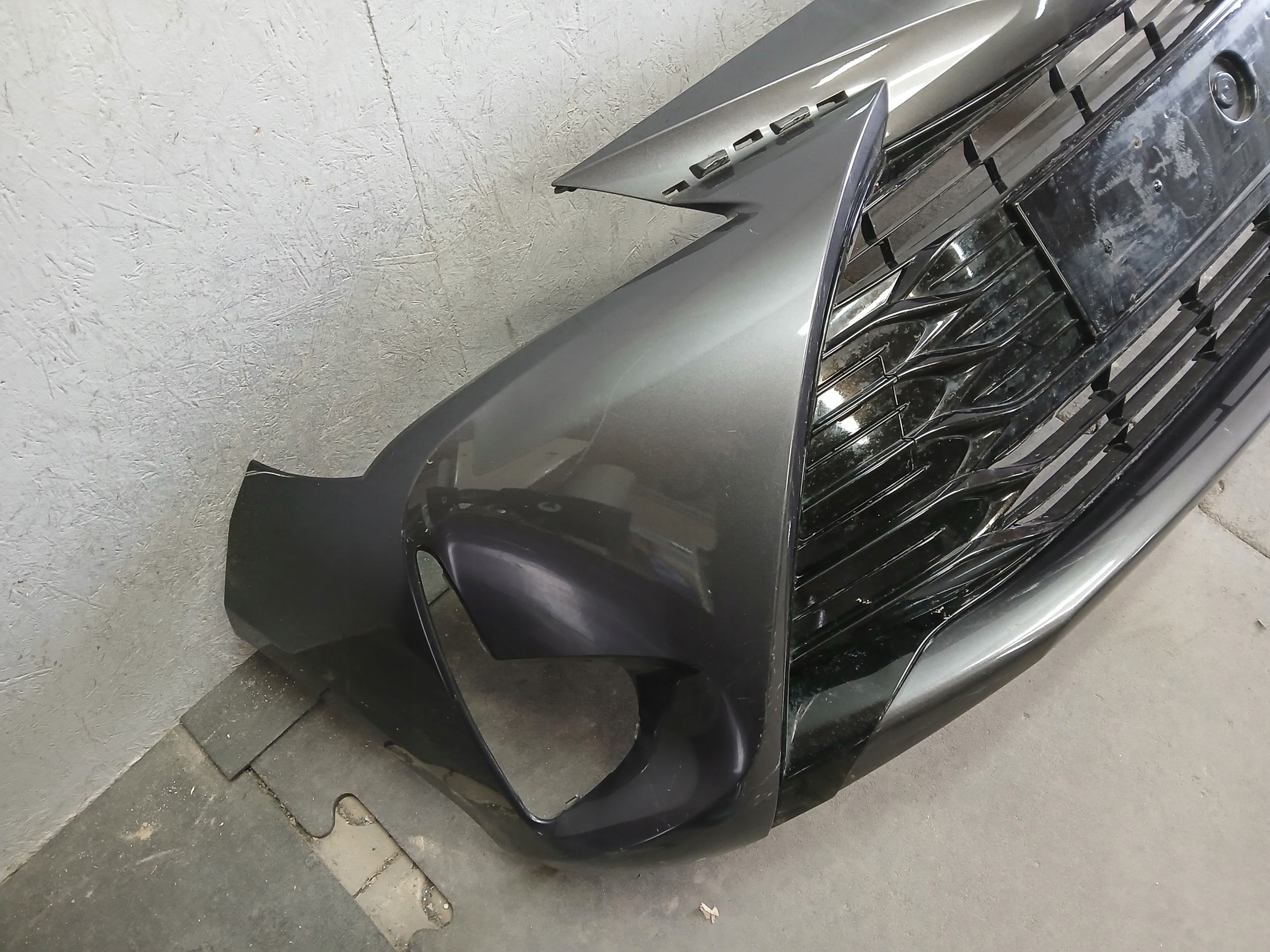 bumper front TOYOTA YARIS III 3 LIFT 17-20