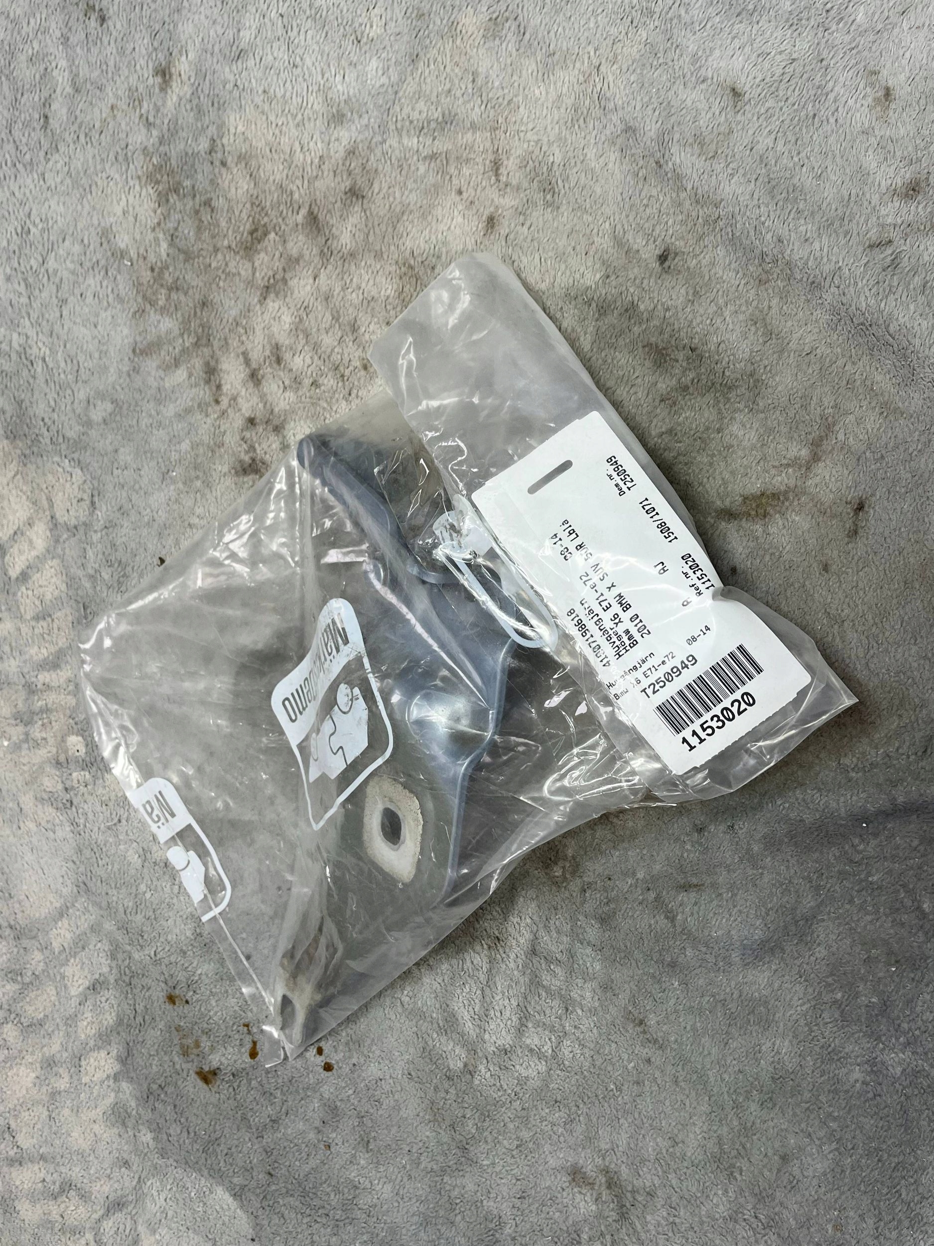 BMW X5 X6 E70 E71 hinge bonnets right 7208628