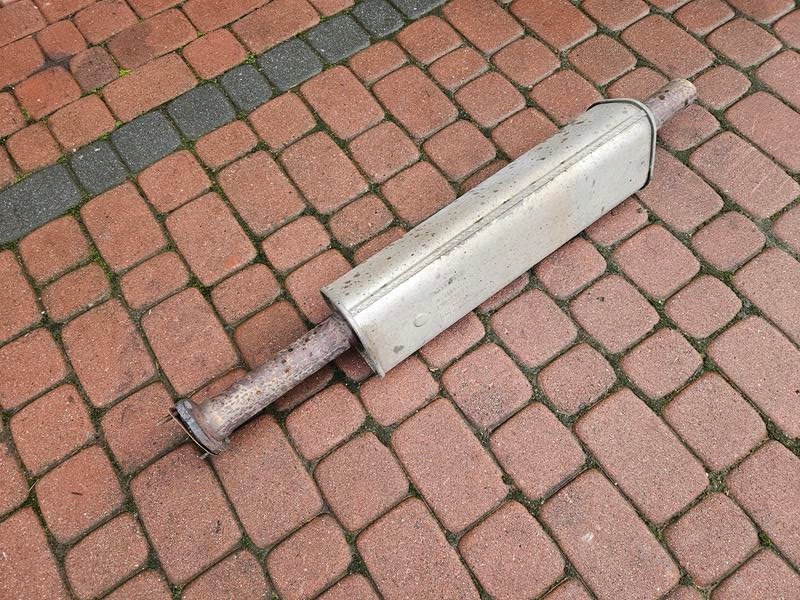 exhaust pipe pipe tlumik Opel Insignia B 84238287