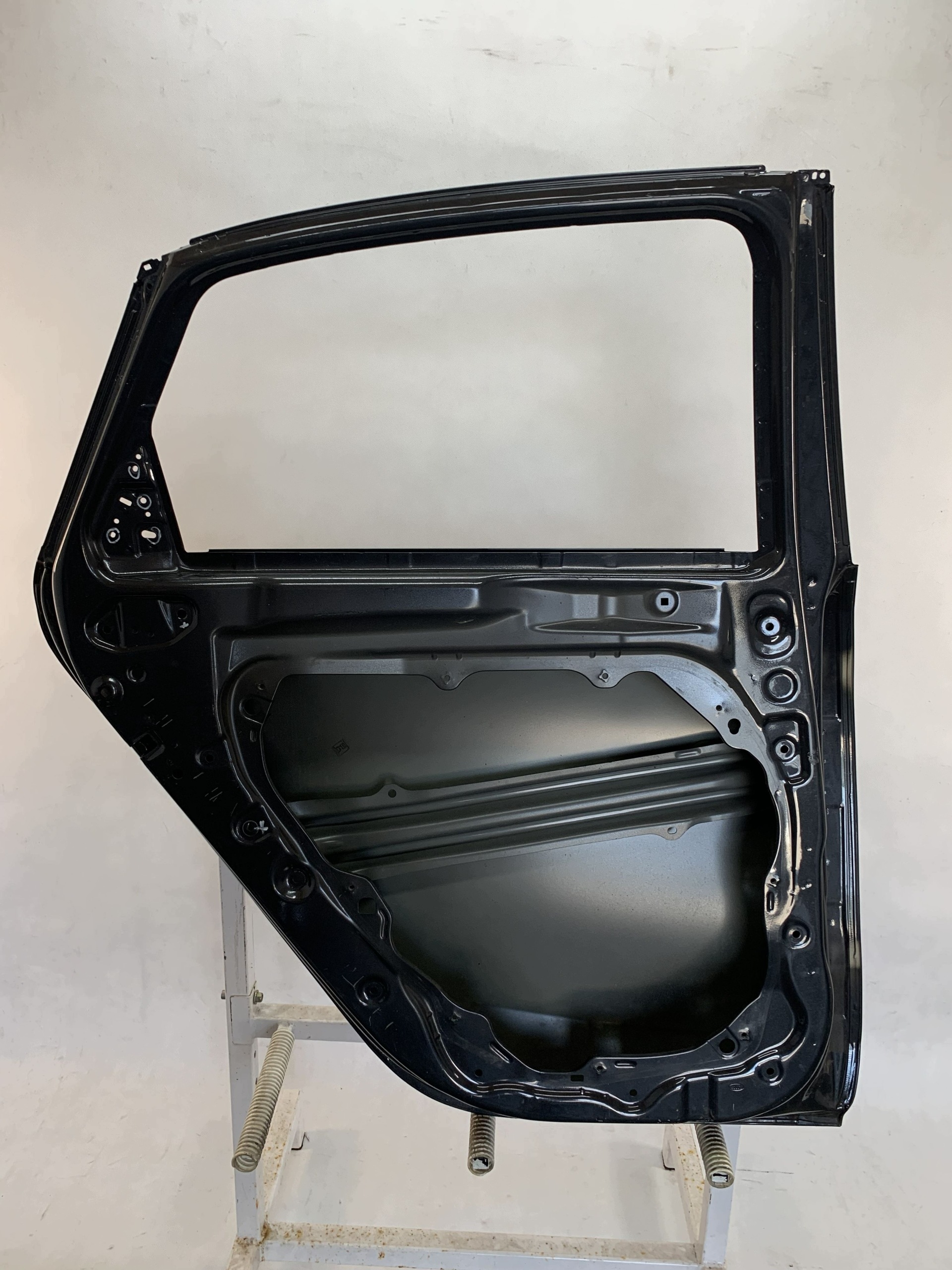 door left rear. Kia Ceed 3 III hb 18r hatchback 08.26