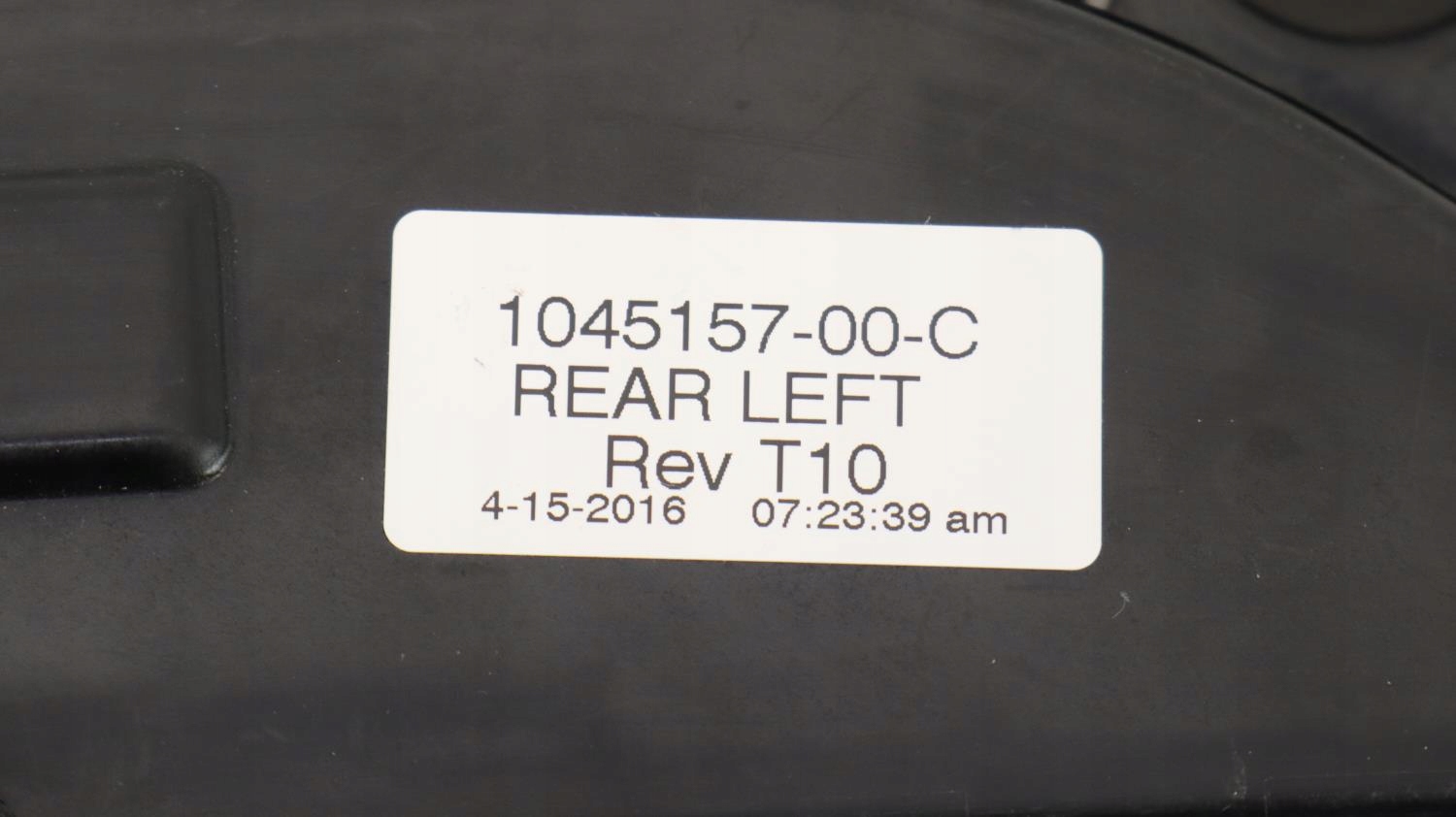 TESLA MODEL X KLAMKA DRZWI TYLNA LEWA 1045157 00 D Installation side Left rear