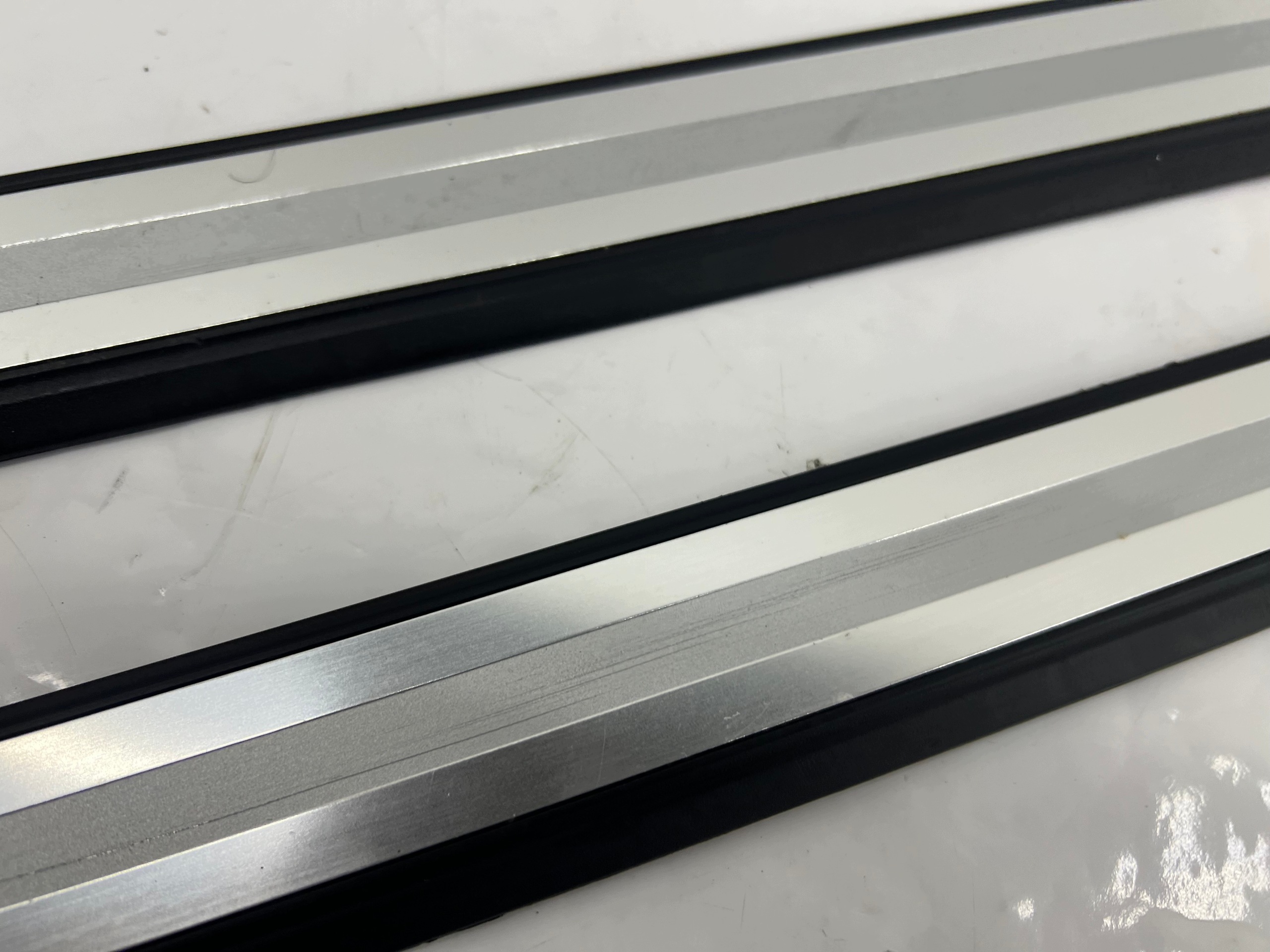 moulding threshold left+ right A4 B9 original 8W0853373F 8W0853374G