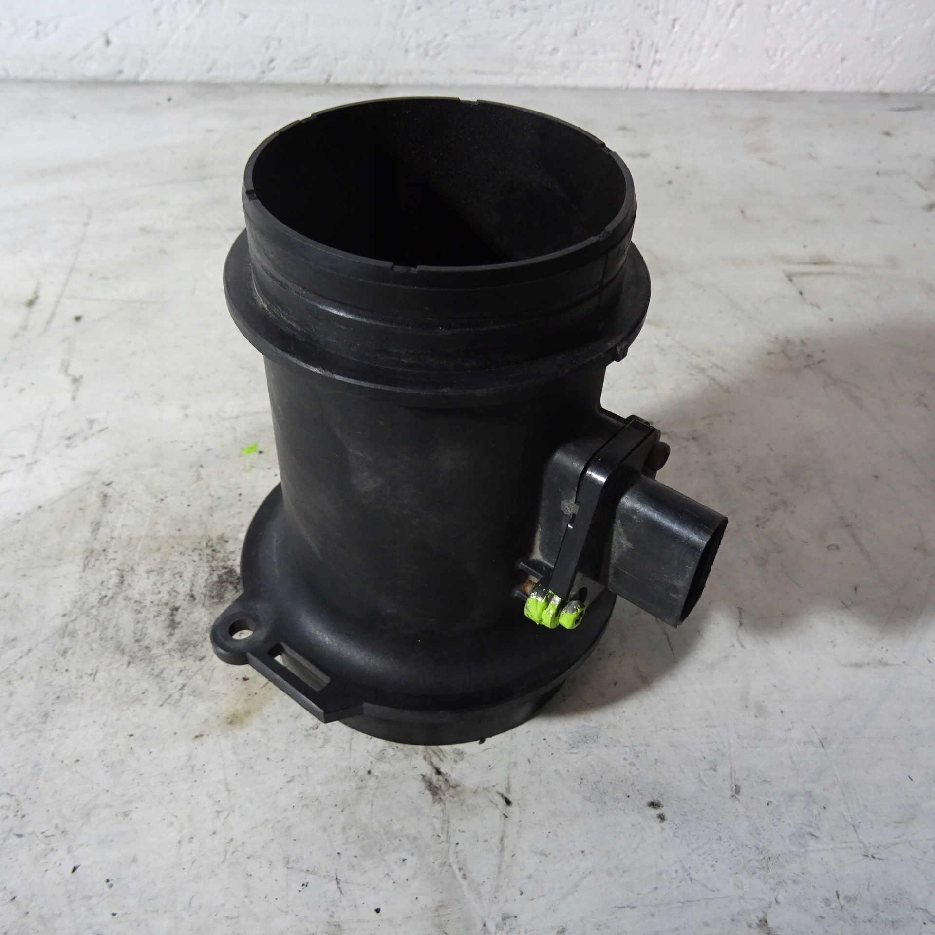 AUDI Q7 4L 3.0TDI flow meter 059806461K