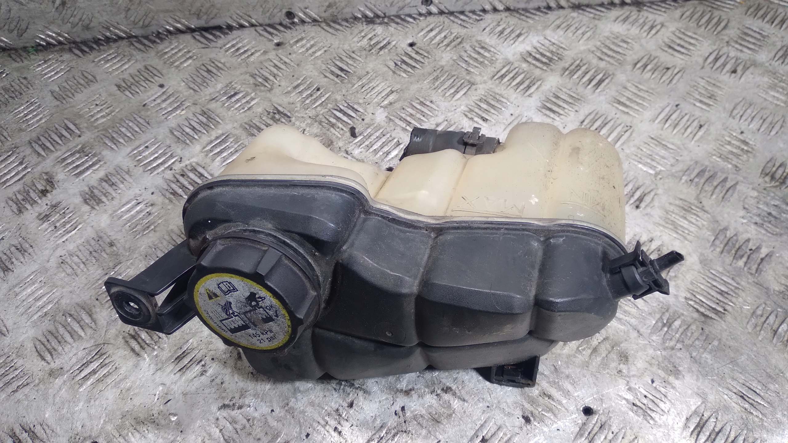 Réservoir eau FORD MONDEO MK 4 6G918K218