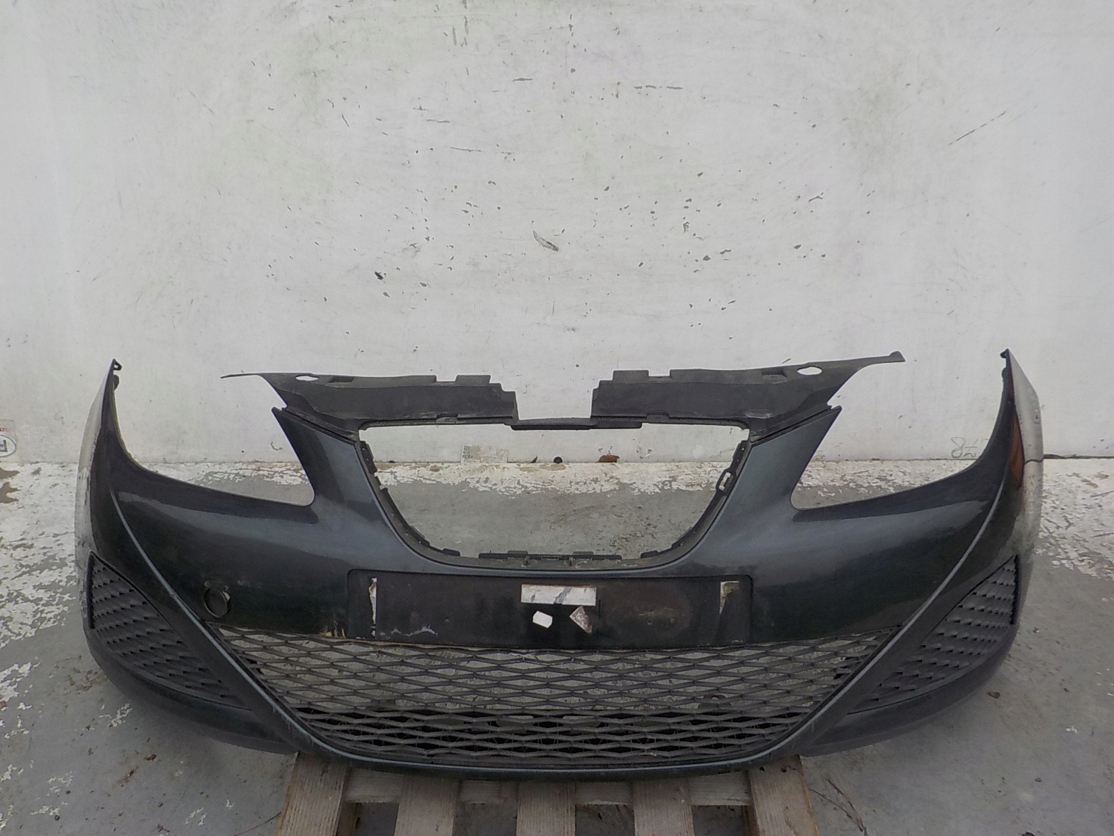 831 SEAT IBIZA IV 4 bumper front front