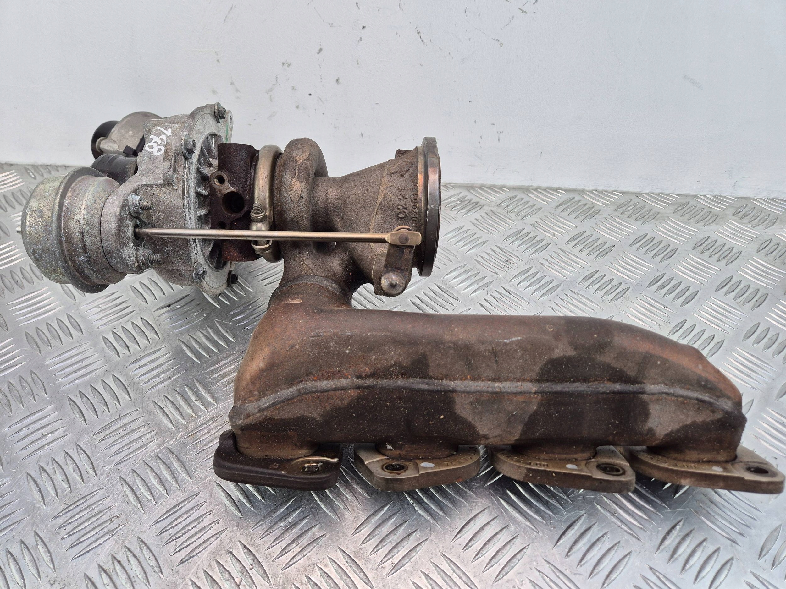 Mercedes E200 CGI W212 TURBINA A2740904080 M274