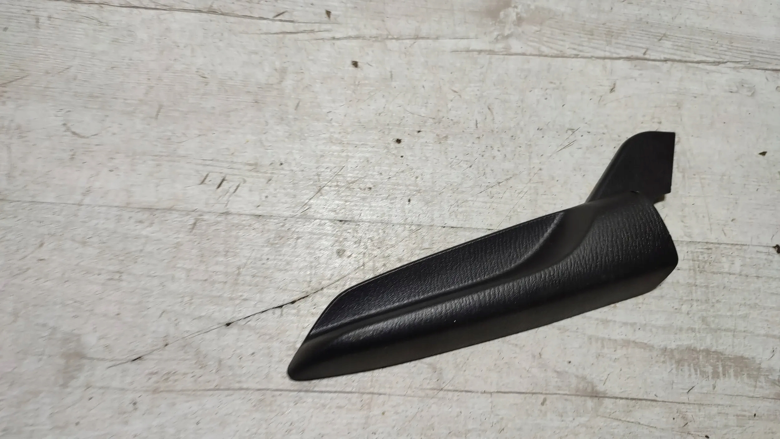 Mazda 3 III BM 17r Pokretlo handle control seat