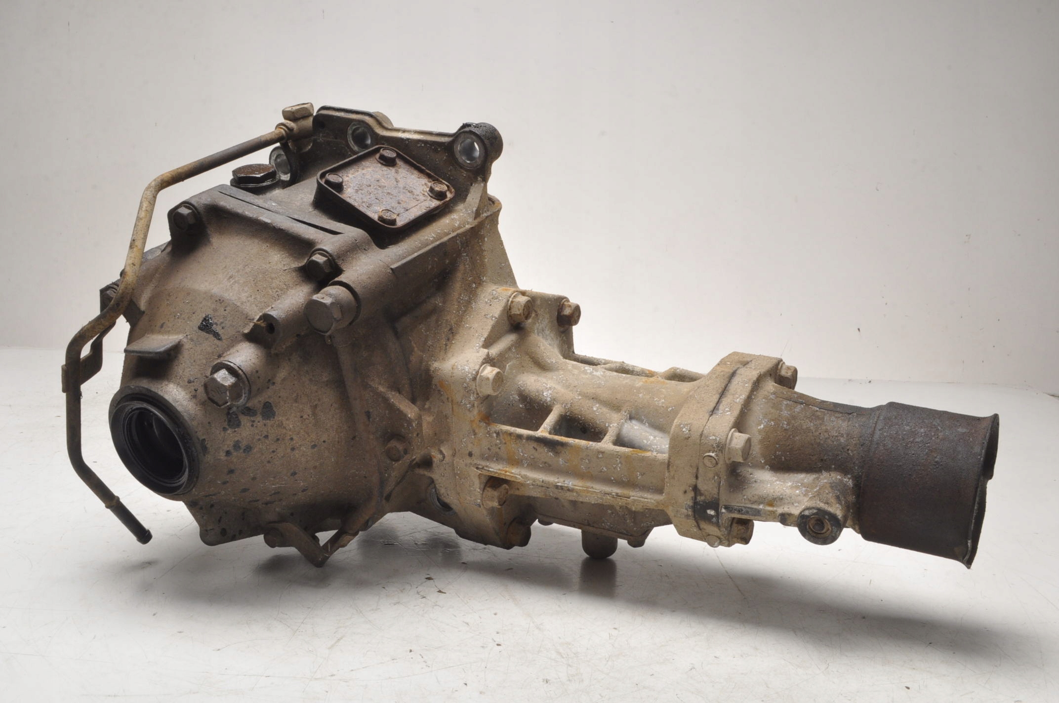 OUTLANDER И 2.4 16V65km РЕДУКТОР МОСТ АВТОМАТ