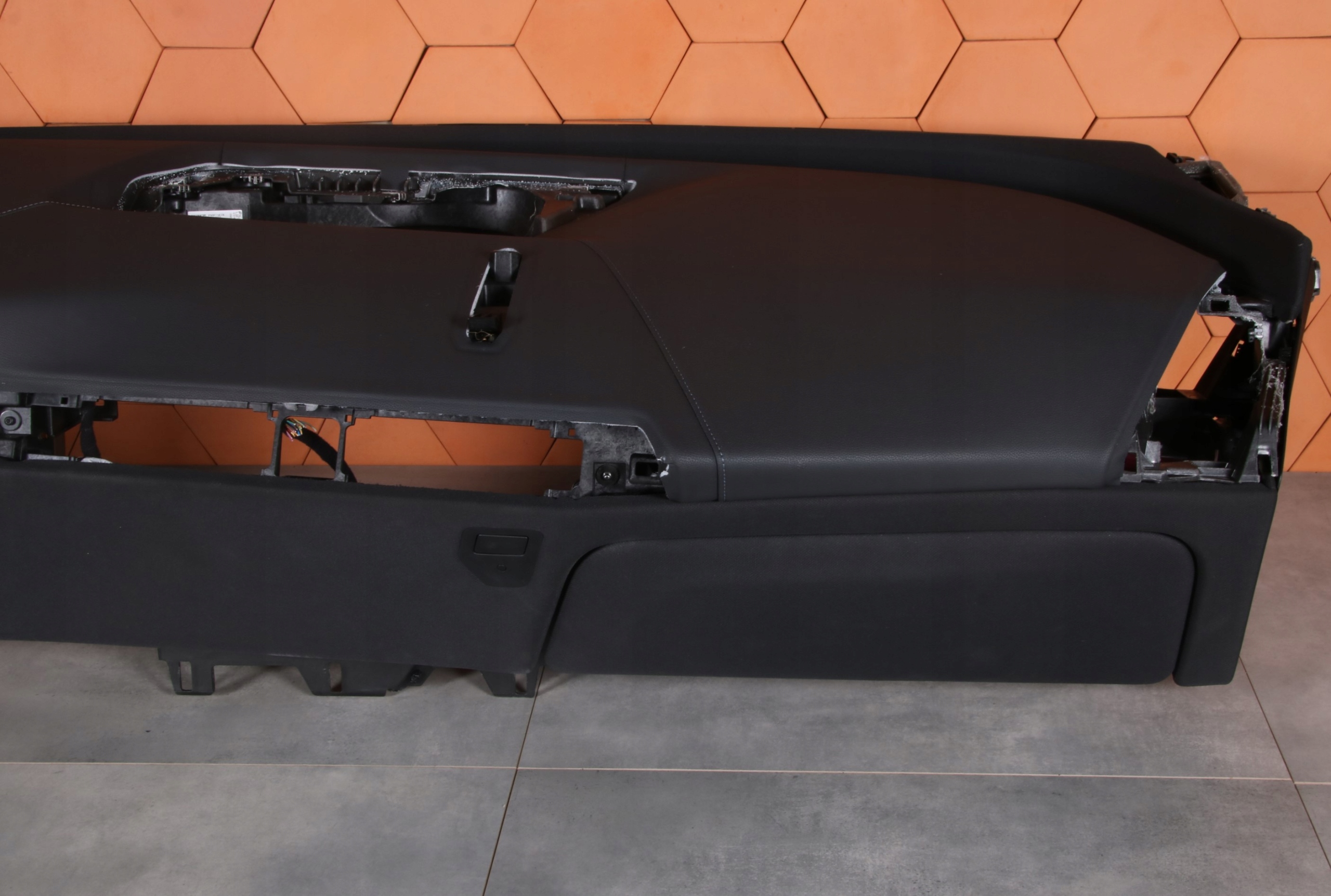 BMW iX I20 originál dashboard instrument panel console leather black HEAD UP