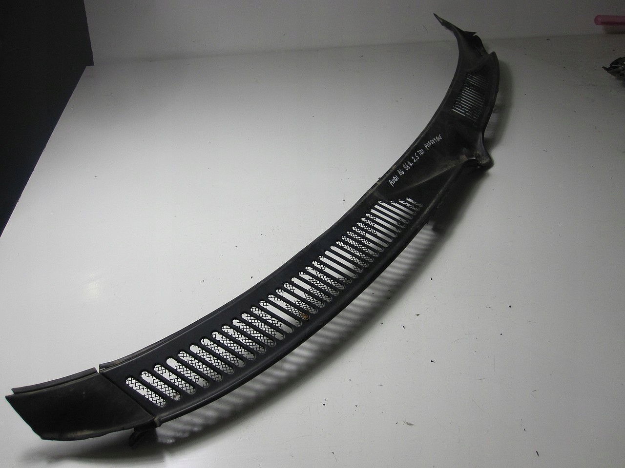 PODSZYBIE OSŁONA AUDI A6 C4 96R METALOWE