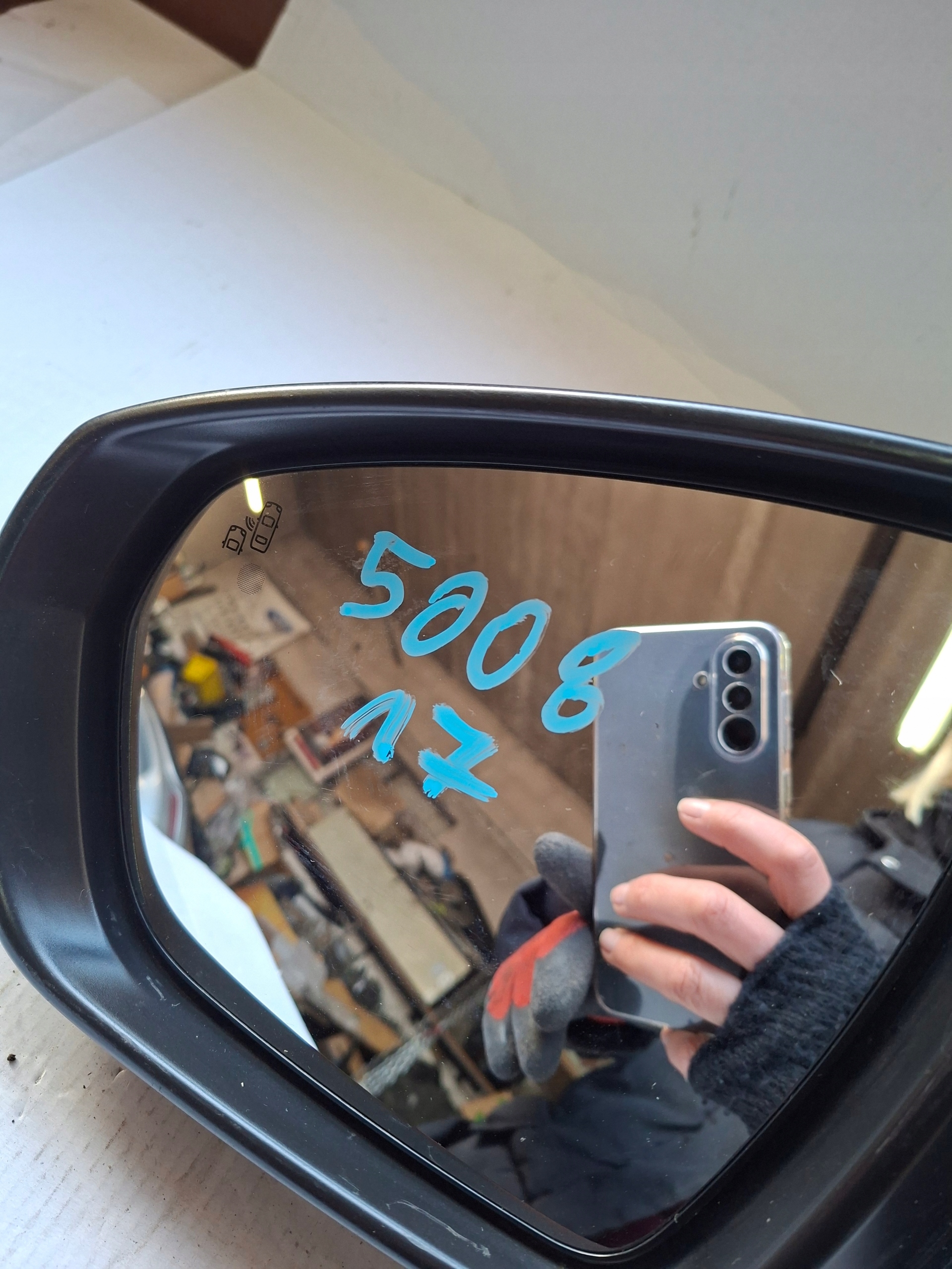 mirror left PEUGEOT 3008 II 17 PIN E20415163