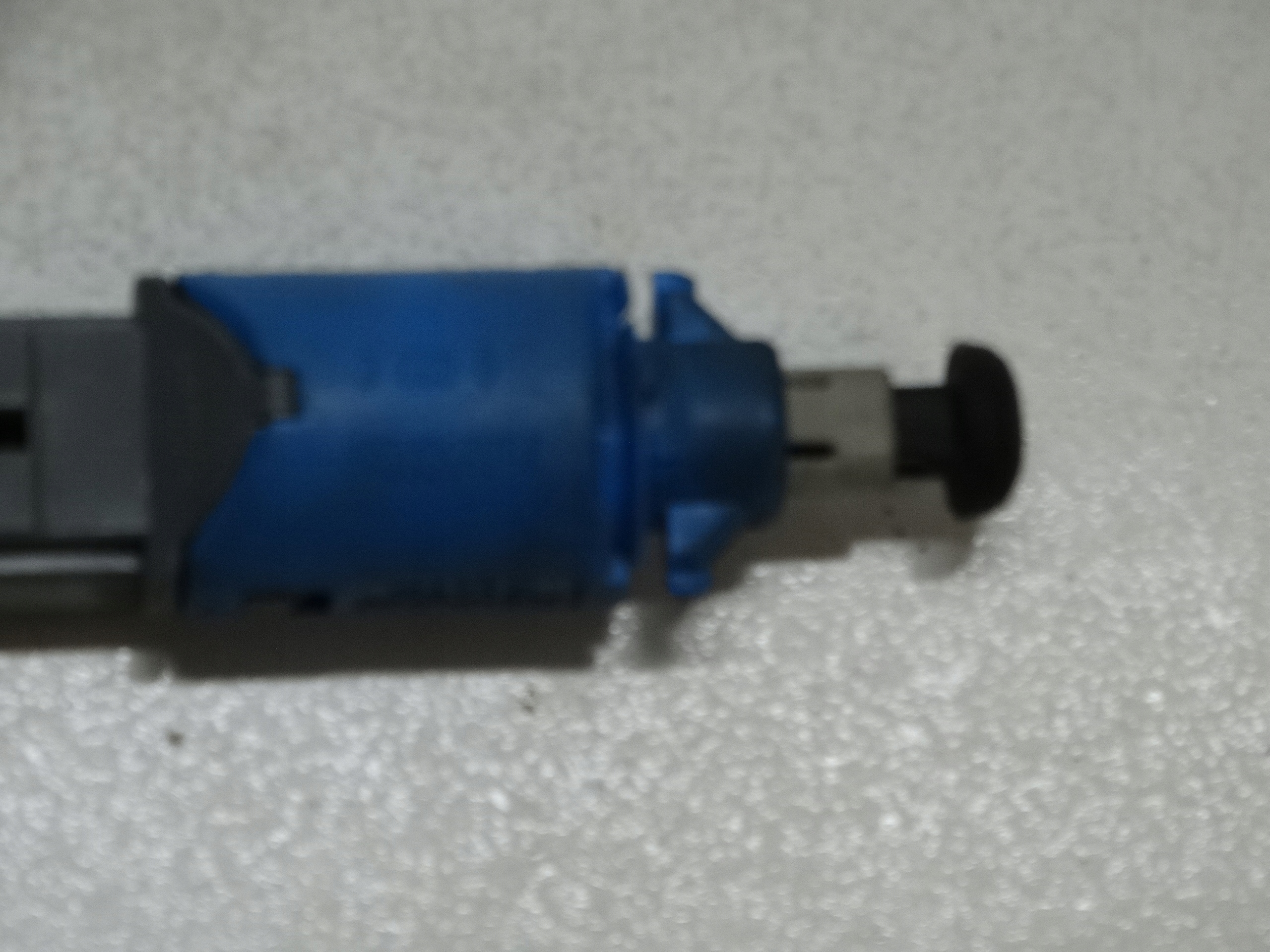 Sensor PEDALU der Kupplung RENAULT LAGUNA III
