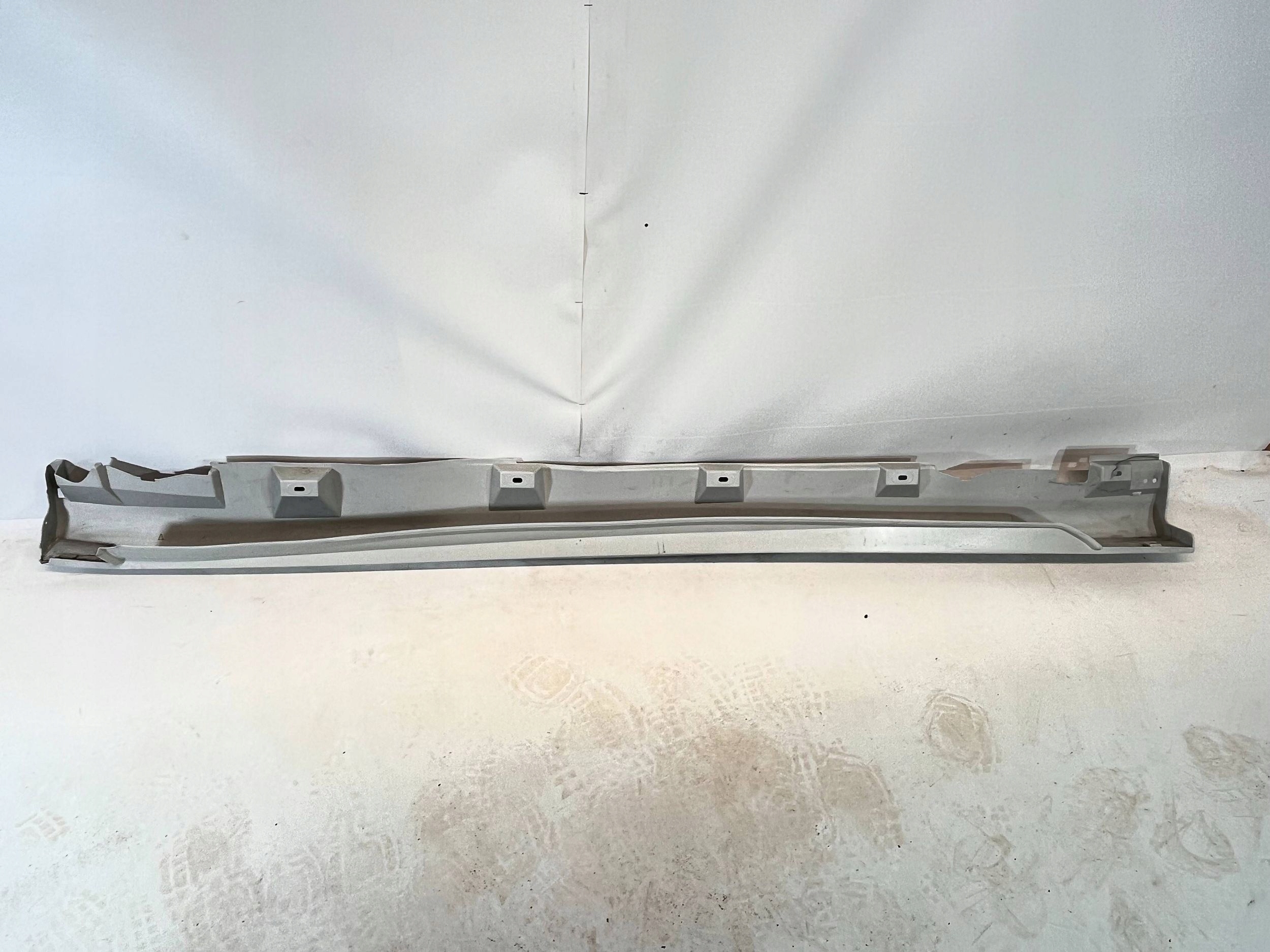 Prah predný Ford Focus CM51-A10155-A