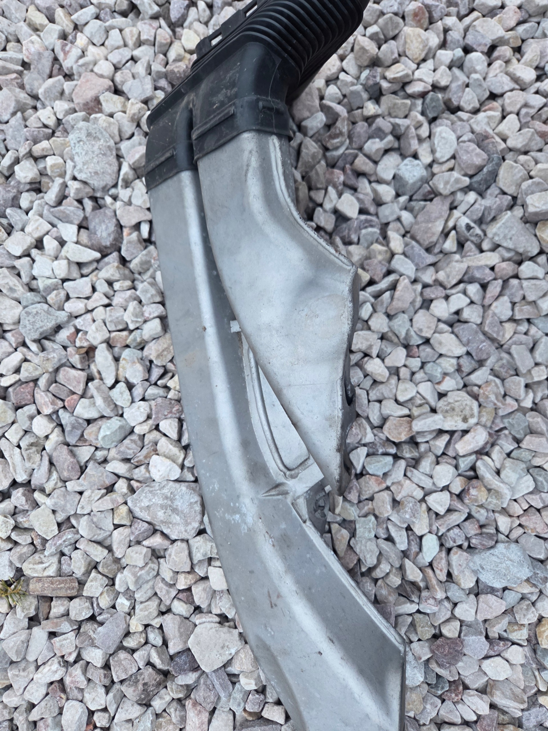 air hose BMW E60 E61 7561030